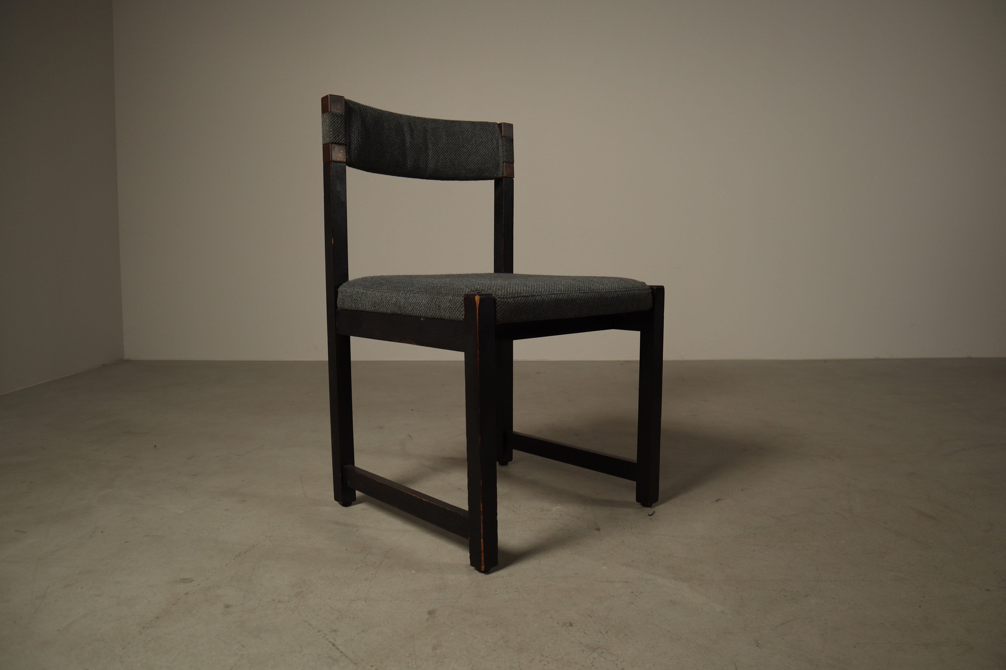 Set_of_6_Jean_Batenburg_Dining_Chairs_for_MI_in_Dark-Stained_Wood_and_Grey_Fabric,_Belgium