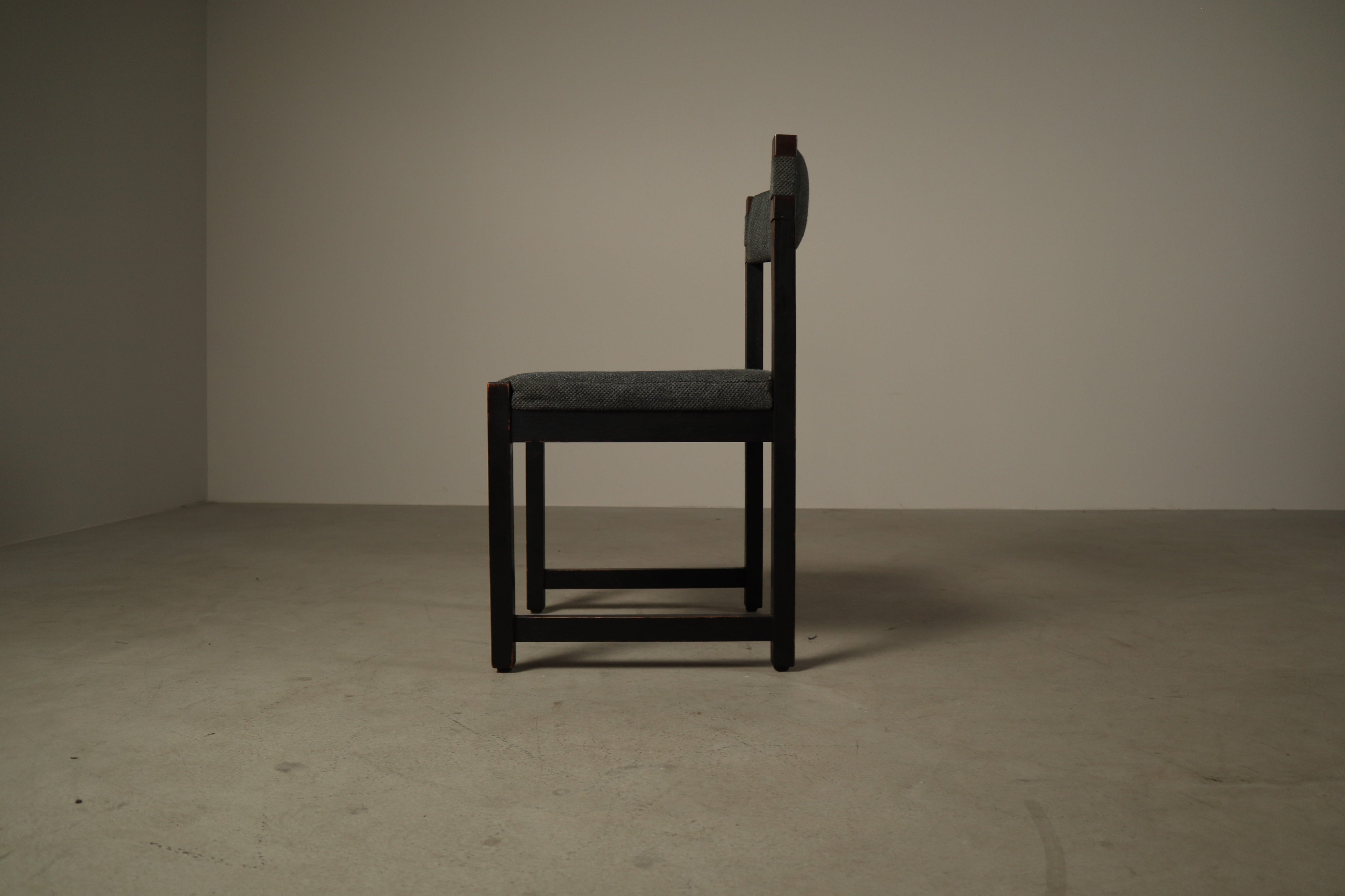 Set_of_6_Jean_Batenburg_Dining_Chairs_for_MI_in_Dark-Stained_Wood_and_Grey_Fabric,_Belgium