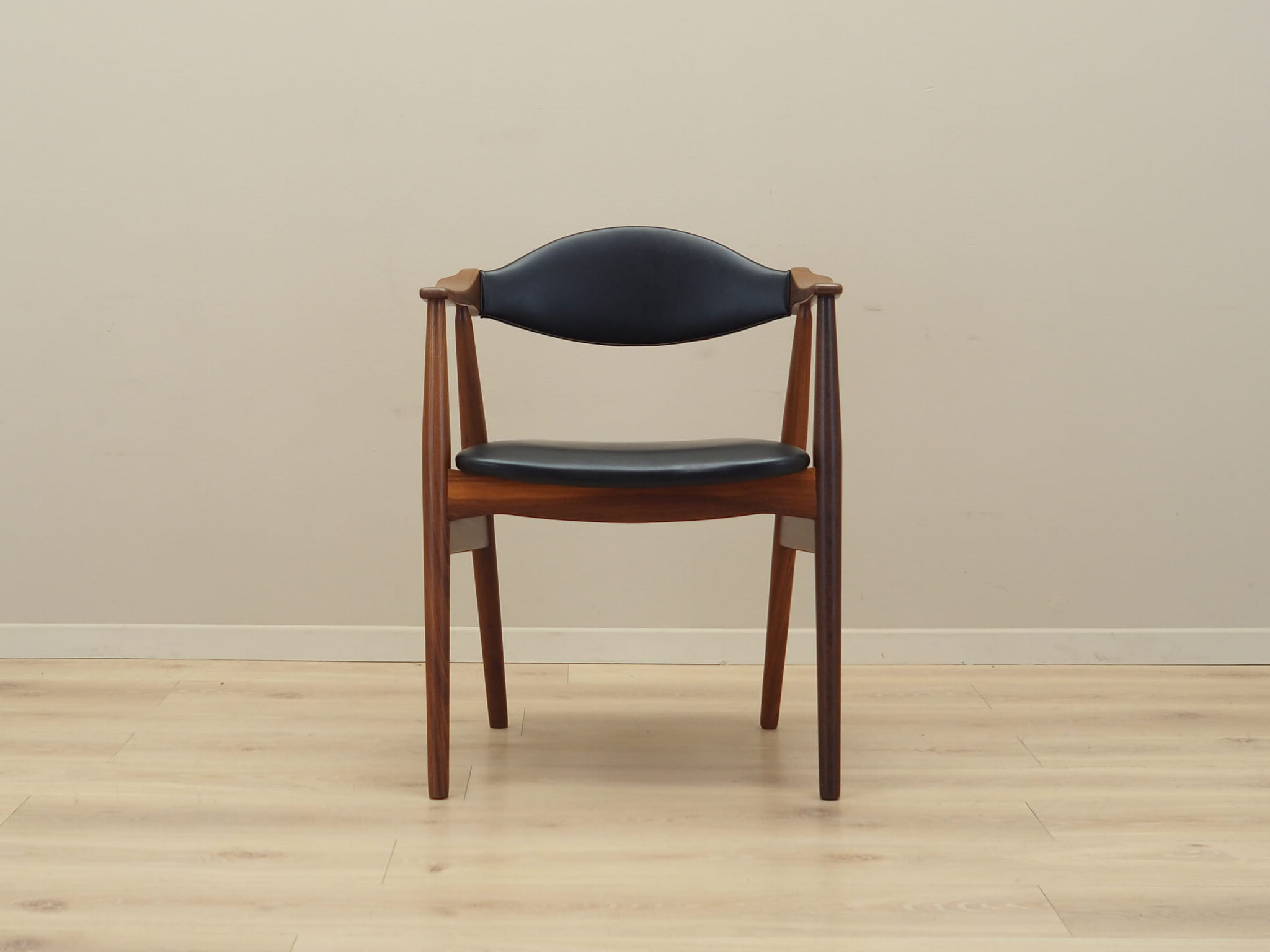 Set_of_6_Teak_Chairs,_Farstrup_Møbler,_Wood,_1970s,_Denmark