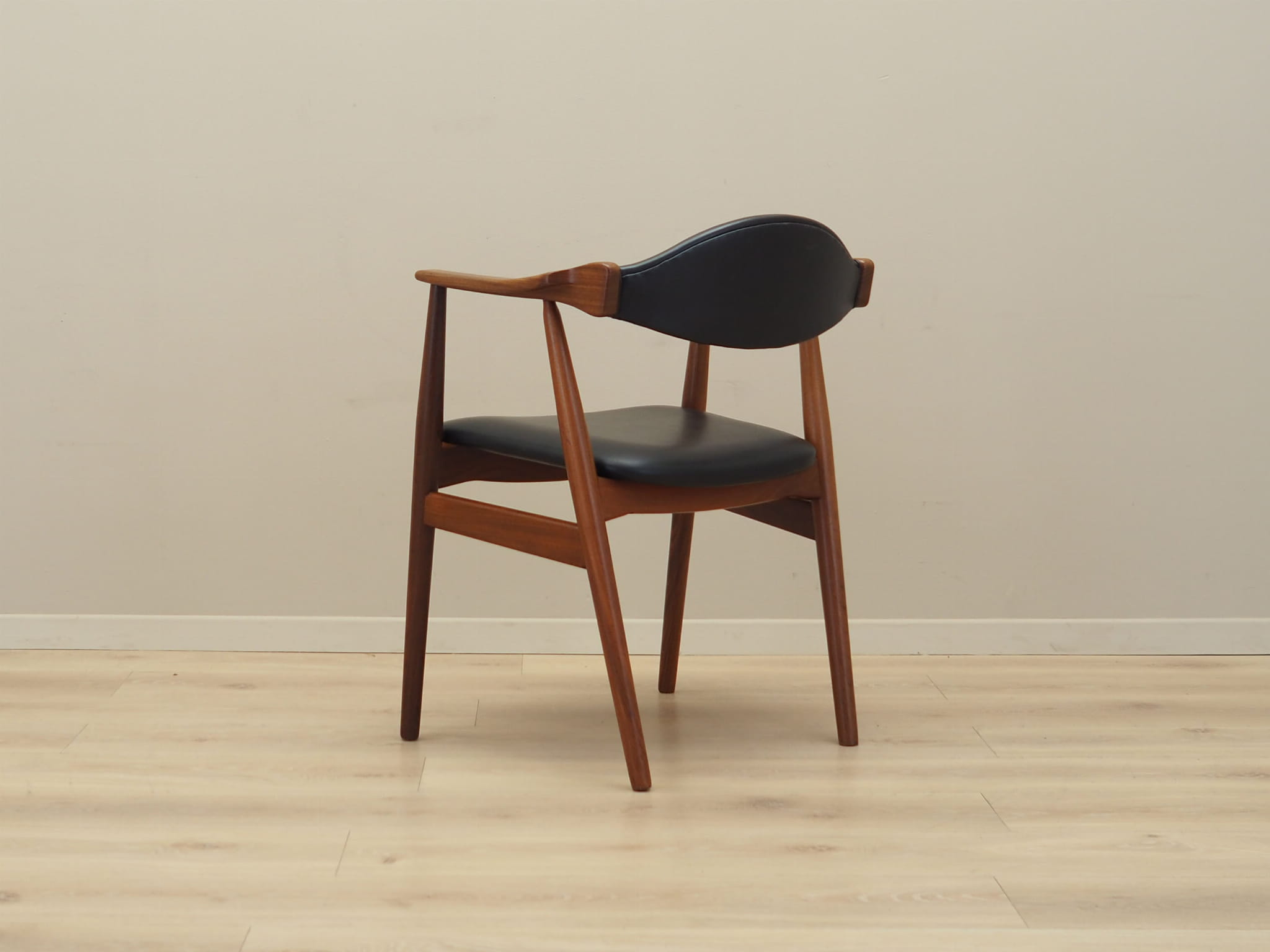 Set_of_6_Teak_Chairs,_Farstrup_Møbler,_Wood,_1970s,_Denmark