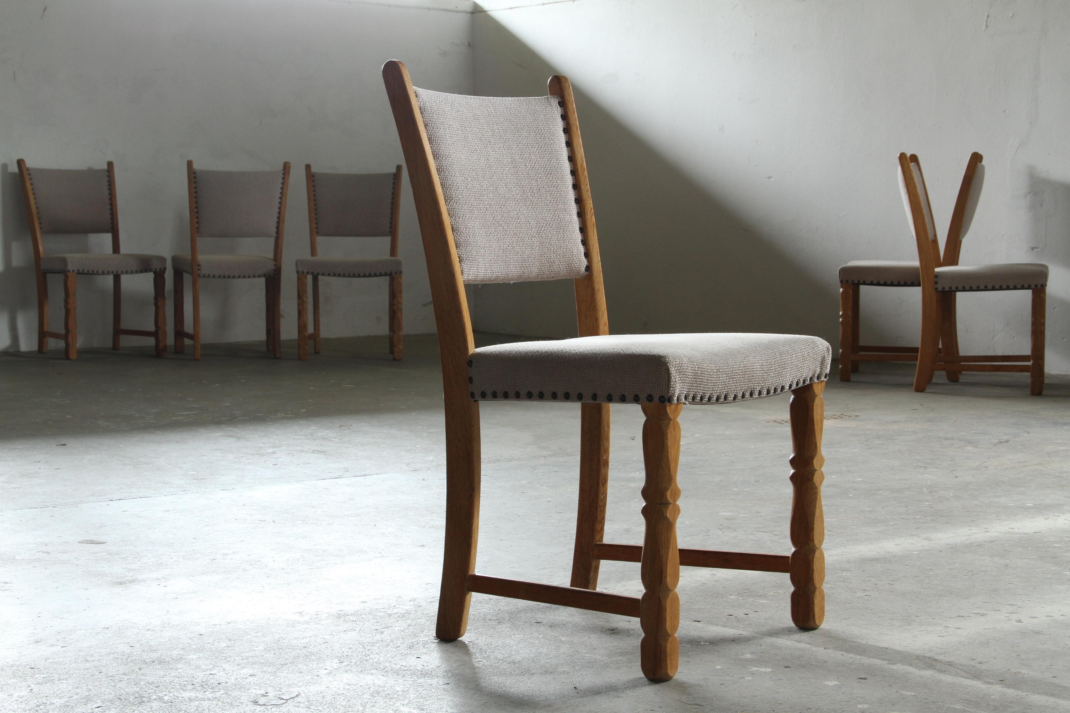 Set_of_6_Danish_Brutalist_Oak_Dining_Chairs_with_New_Grey_Upholstery,_Henning_Kjærnulf_Style,_1960s