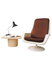 Set_of_Swivel_Lounge_Chair_and_Side_Table_by_Robin_Day_for_Hille,_1970s,_United_Kingdom