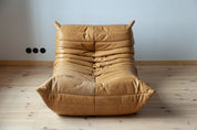 Set_of_Togo_Lounge_Chair_and_Pouf_by_Michel_Ducaroy_for_Ligne_Roset,_Camel_Brown_Leather,_France,_1973