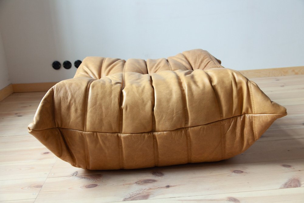 Set_of_Togo_Sofa_and_Pouf_by_Michel_Ducaroy_for_Ligne_Roset,_Camel_Brown_Leather,_France,_1973