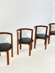 Set_of_4_Tranekær_String_chairs_by_Niels_Jørgen_Haugesen