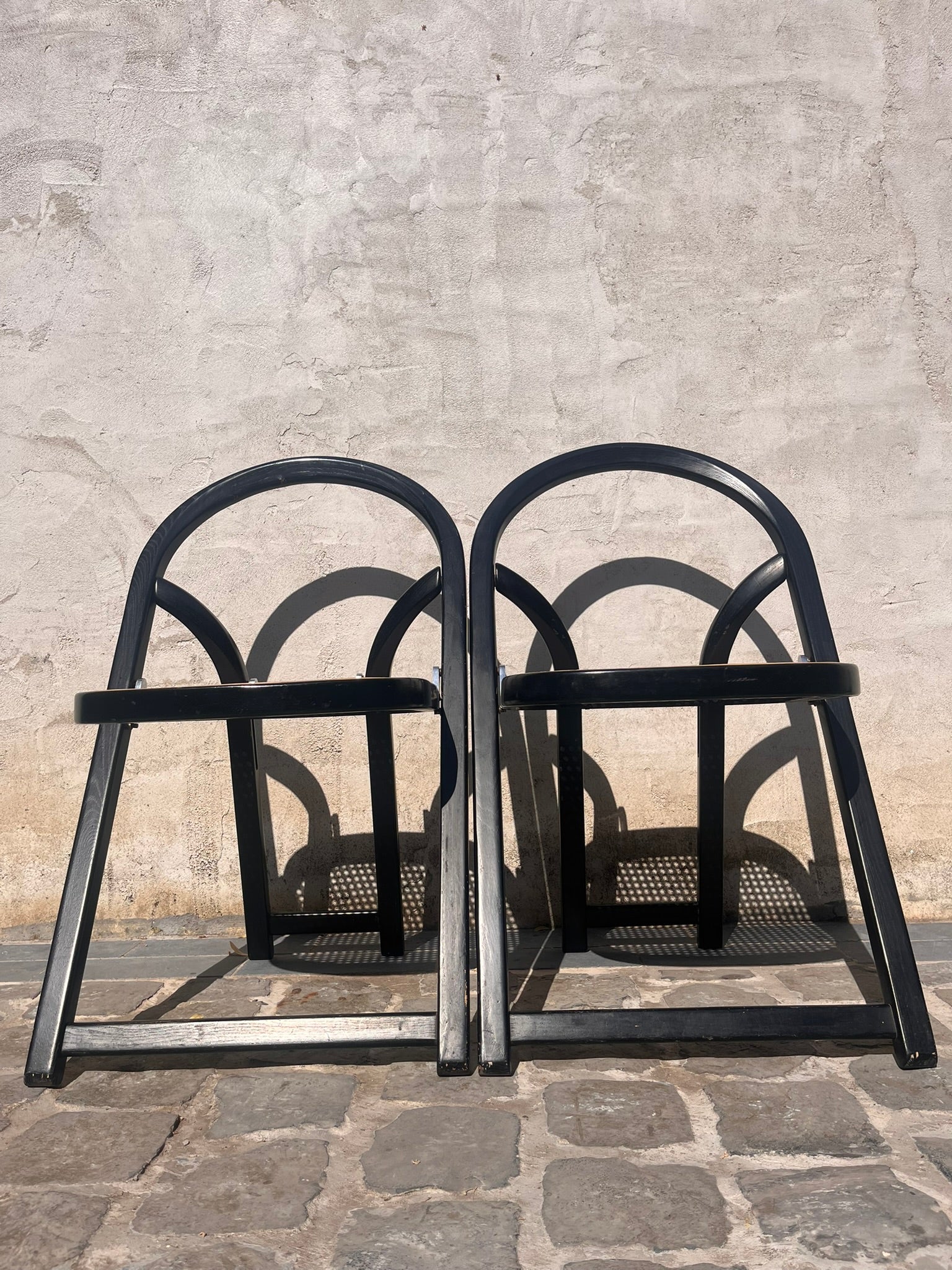 Set_of_two_chairs_by_Gigi_Sabadin,_1970,_Italy