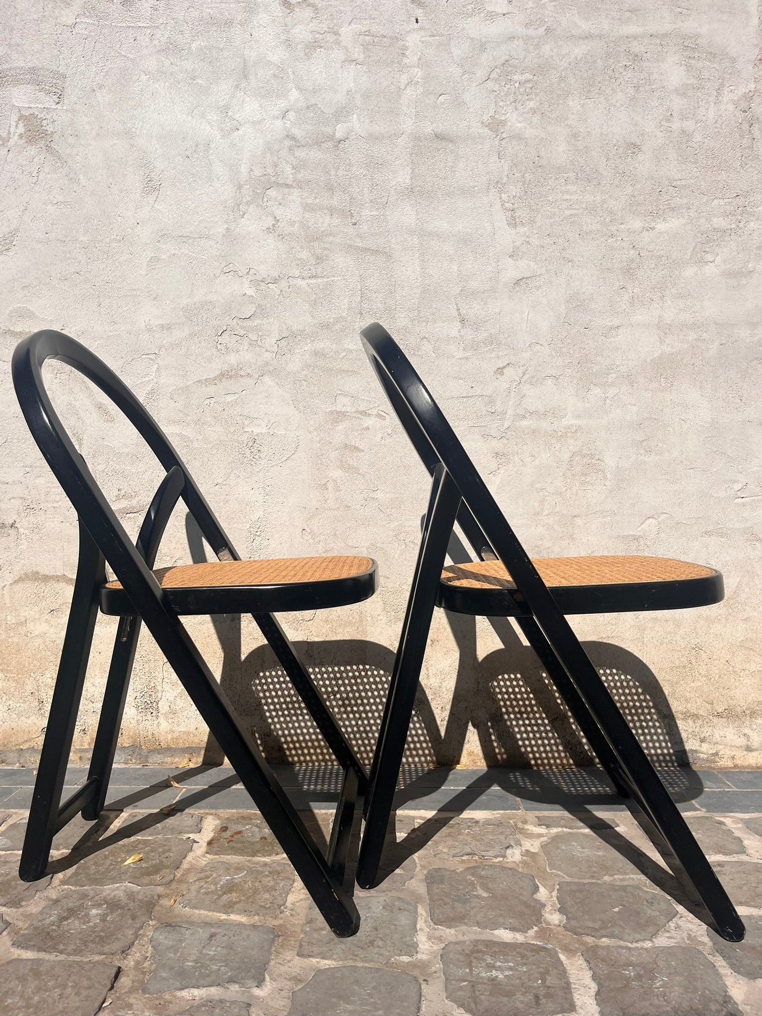 Set_of_two_chairs_by_Gigi_Sabadin,_1970,_Italy