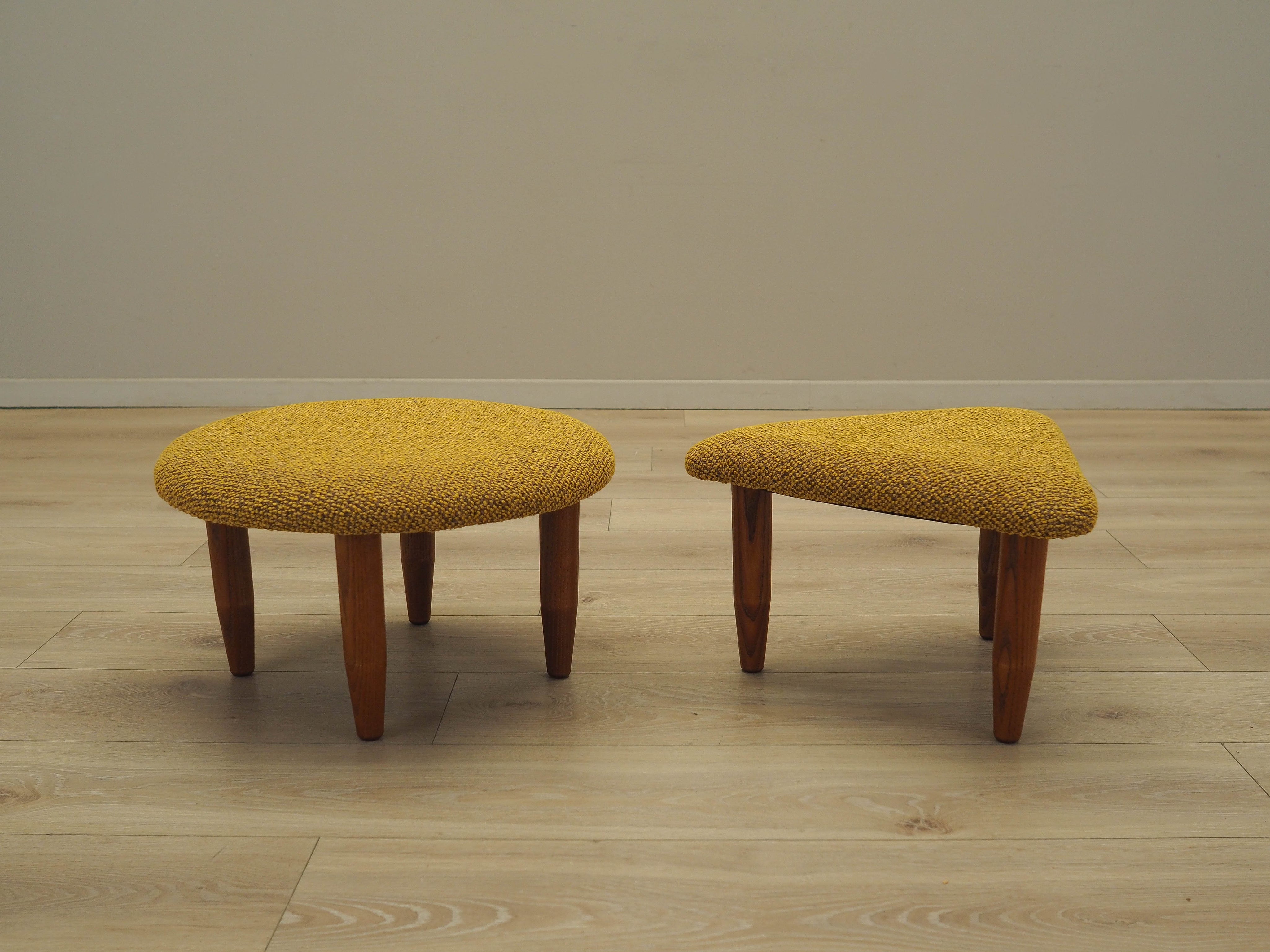 Set_of_2_Footstools,_Beech_Wood,_Mustard_Fabric,_1990s_Denmark