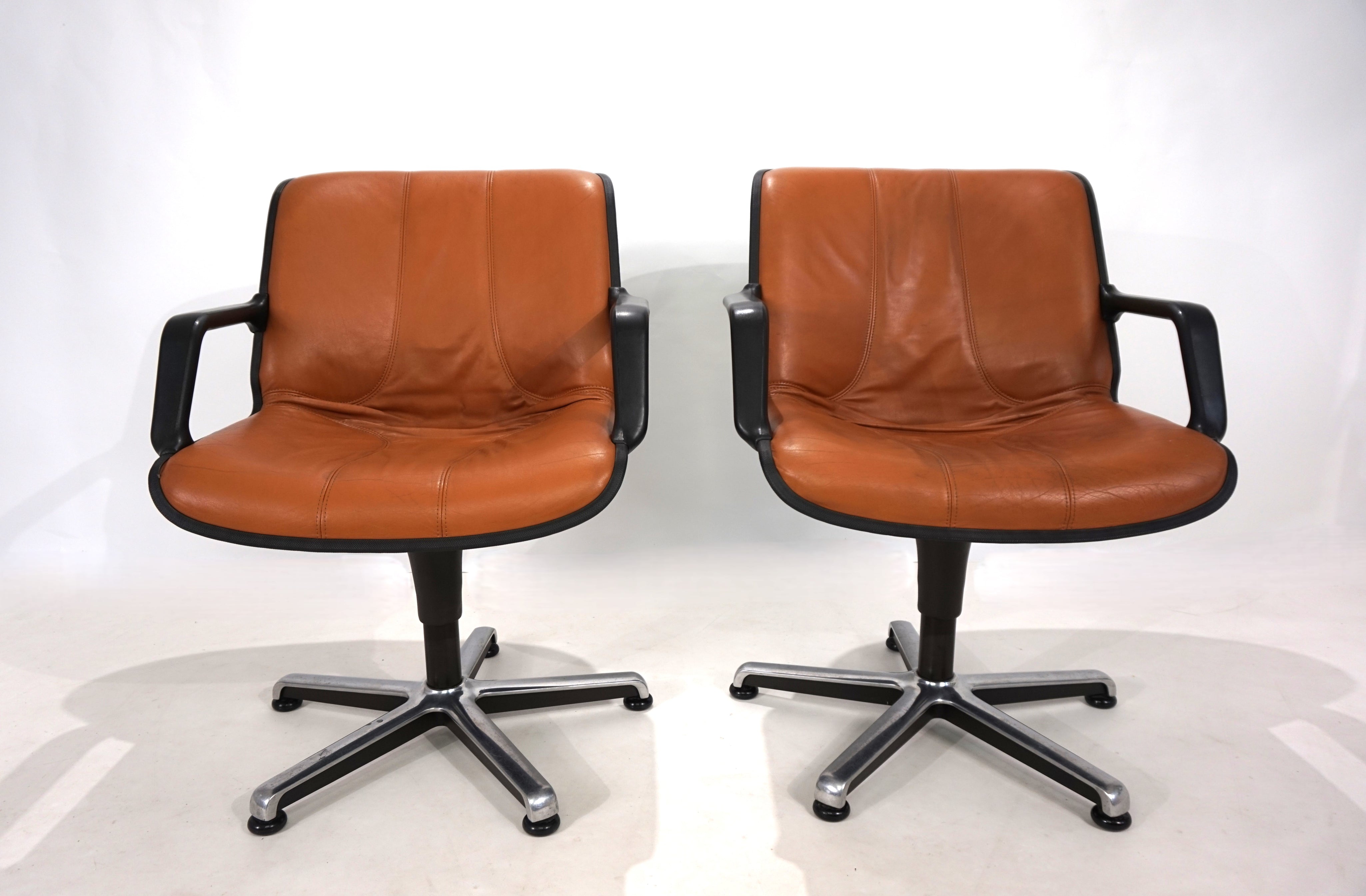 Set_of_2_Fröscher_office_chairs_by_Burkhard_Vogtherr,_1970