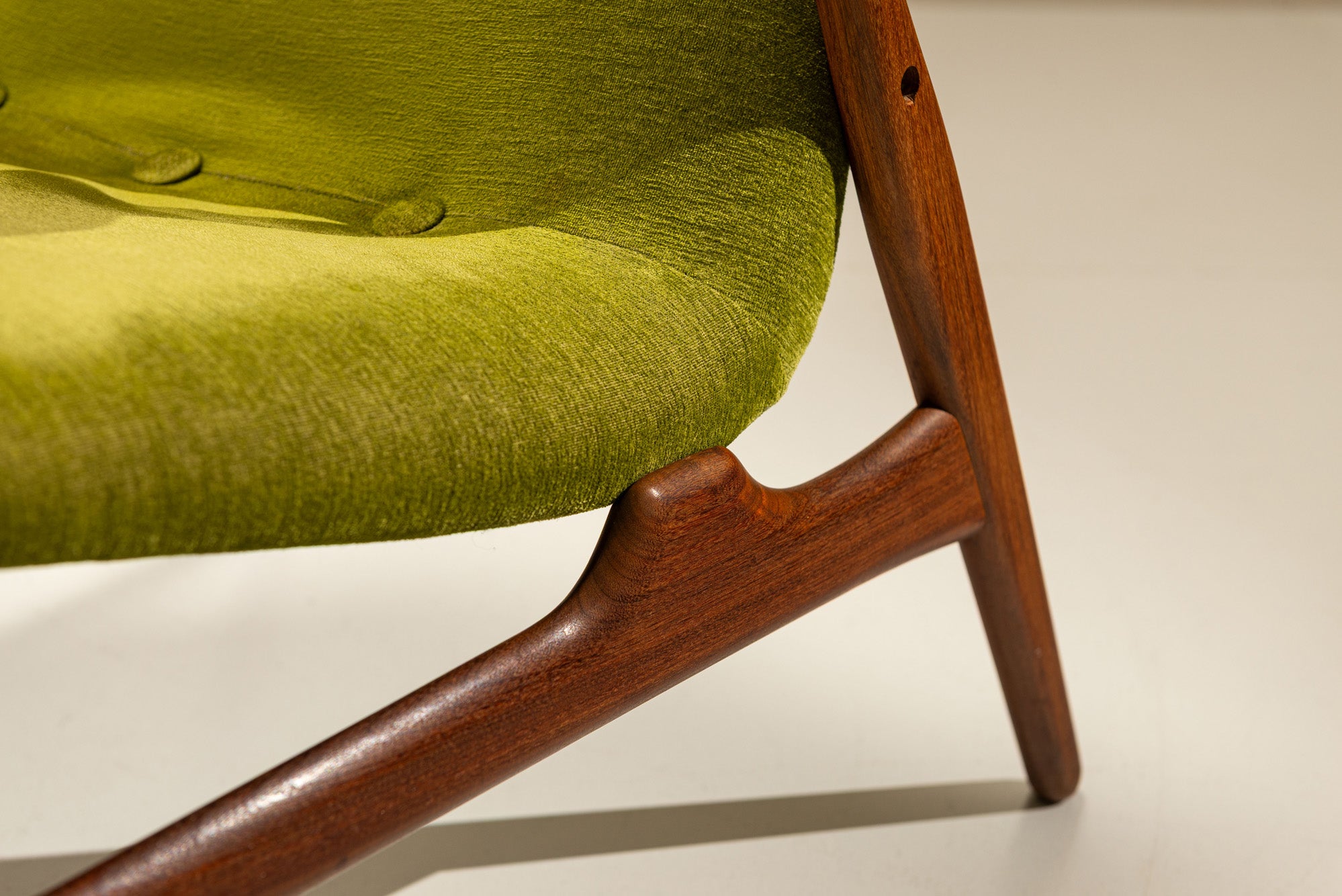 Set_of_2_Arne_Hovmand-Olsen_Teak_Lounge_Chairs,_Denmark_1950s