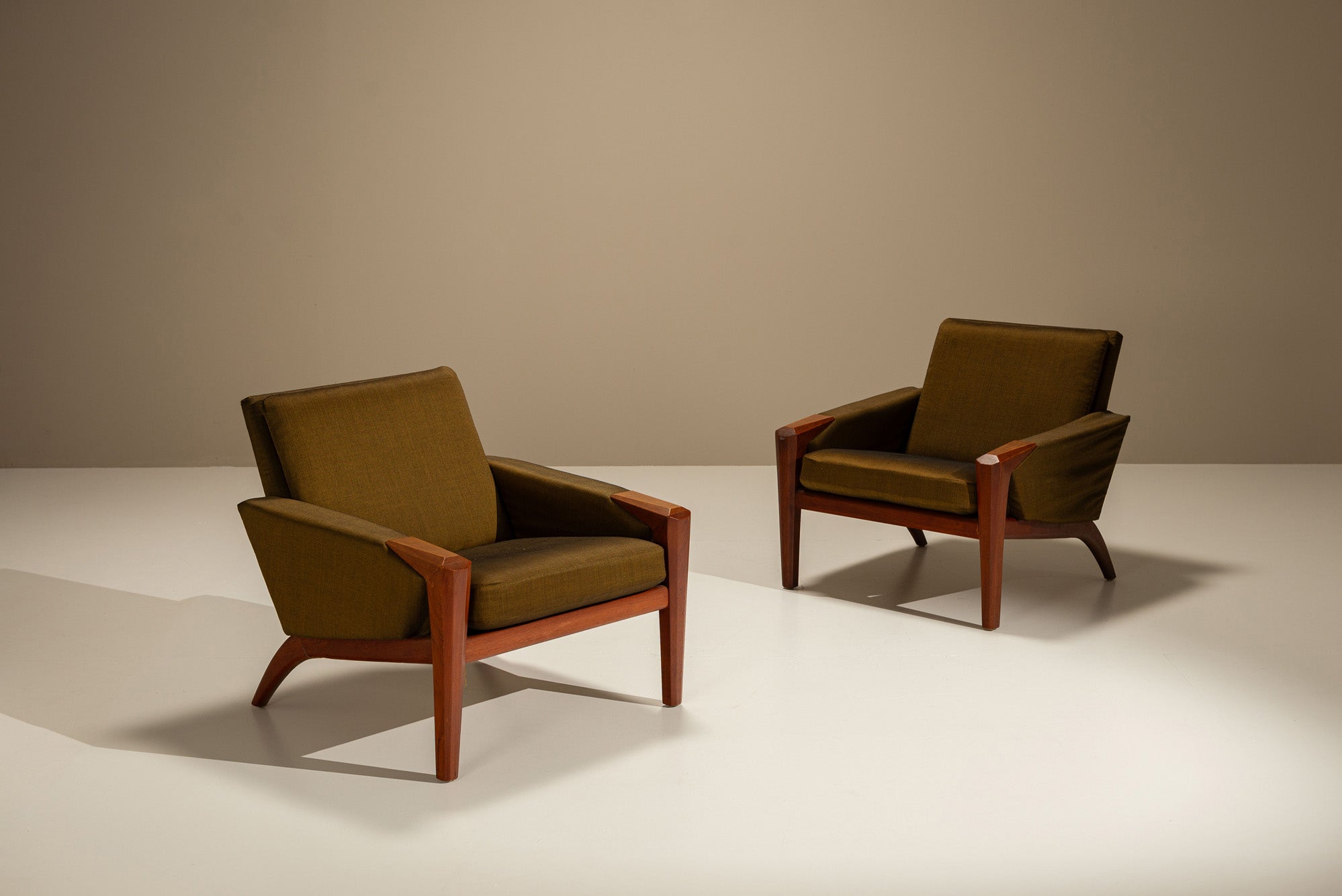 Set_of_2_Teak_Lounge_Chairs,_1960s,_Denmark