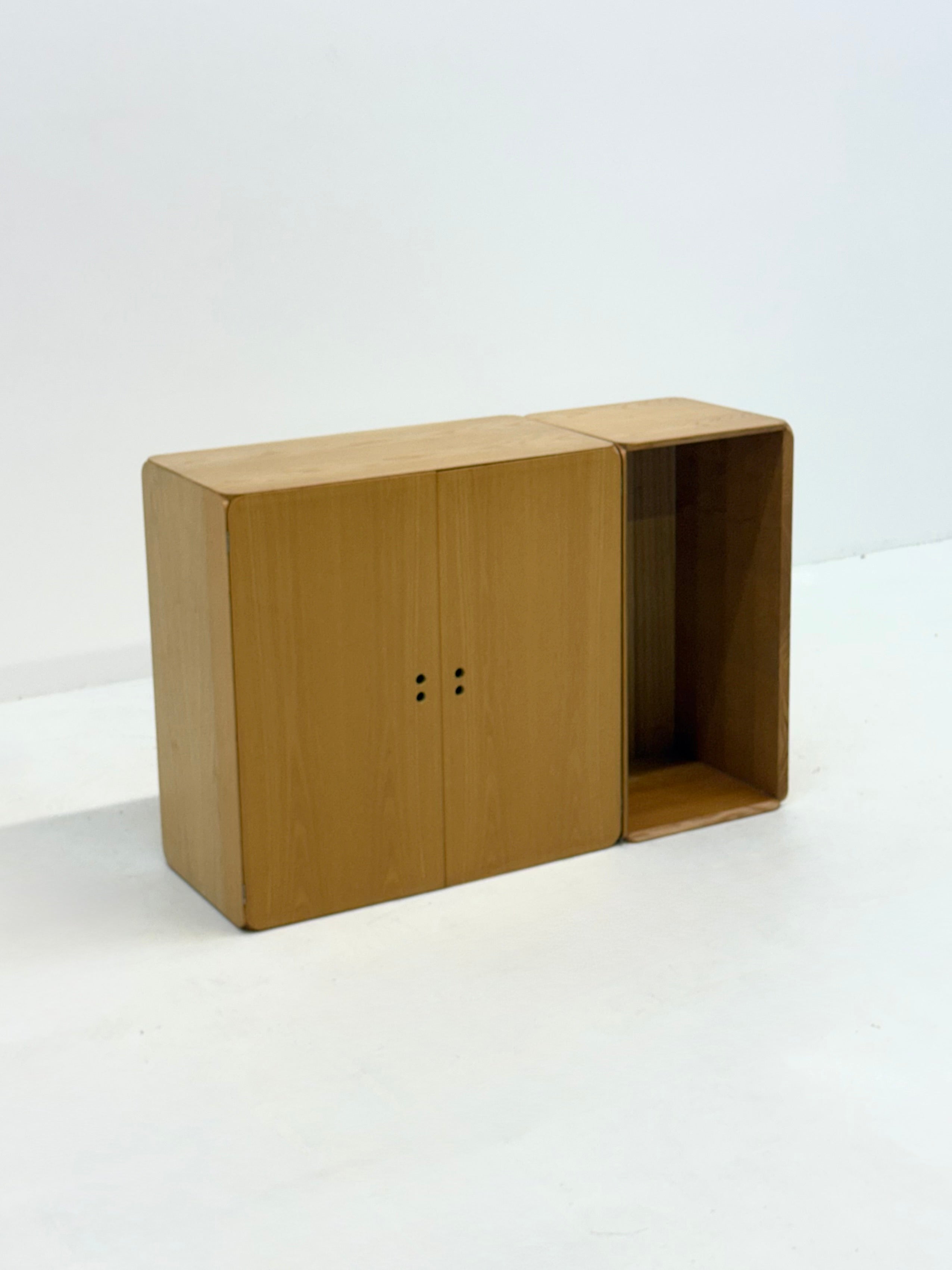 Set_of_2_1970s_Samara_Modular_Wall_Units_by_Derk_Jan_de_Vries_for_Maisa_di_Seveso,_Italy
