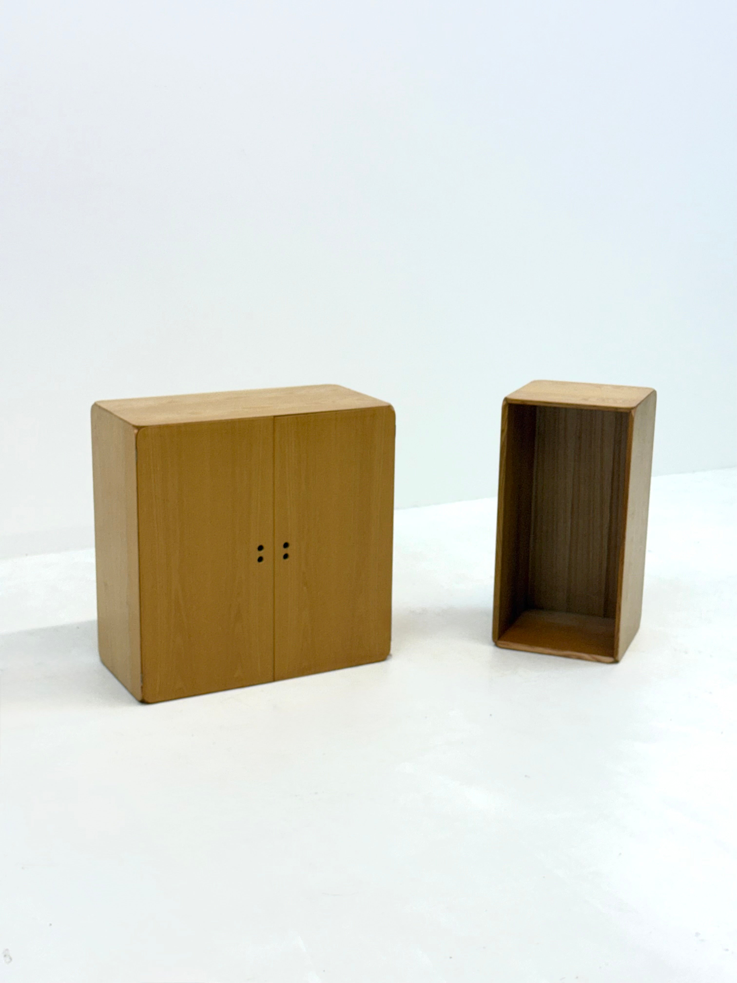 Set_of_2_1970s_Samara_Modular_Wall_Units_by_Derk_Jan_de_Vries_for_Maisa_di_Seveso,_Italy