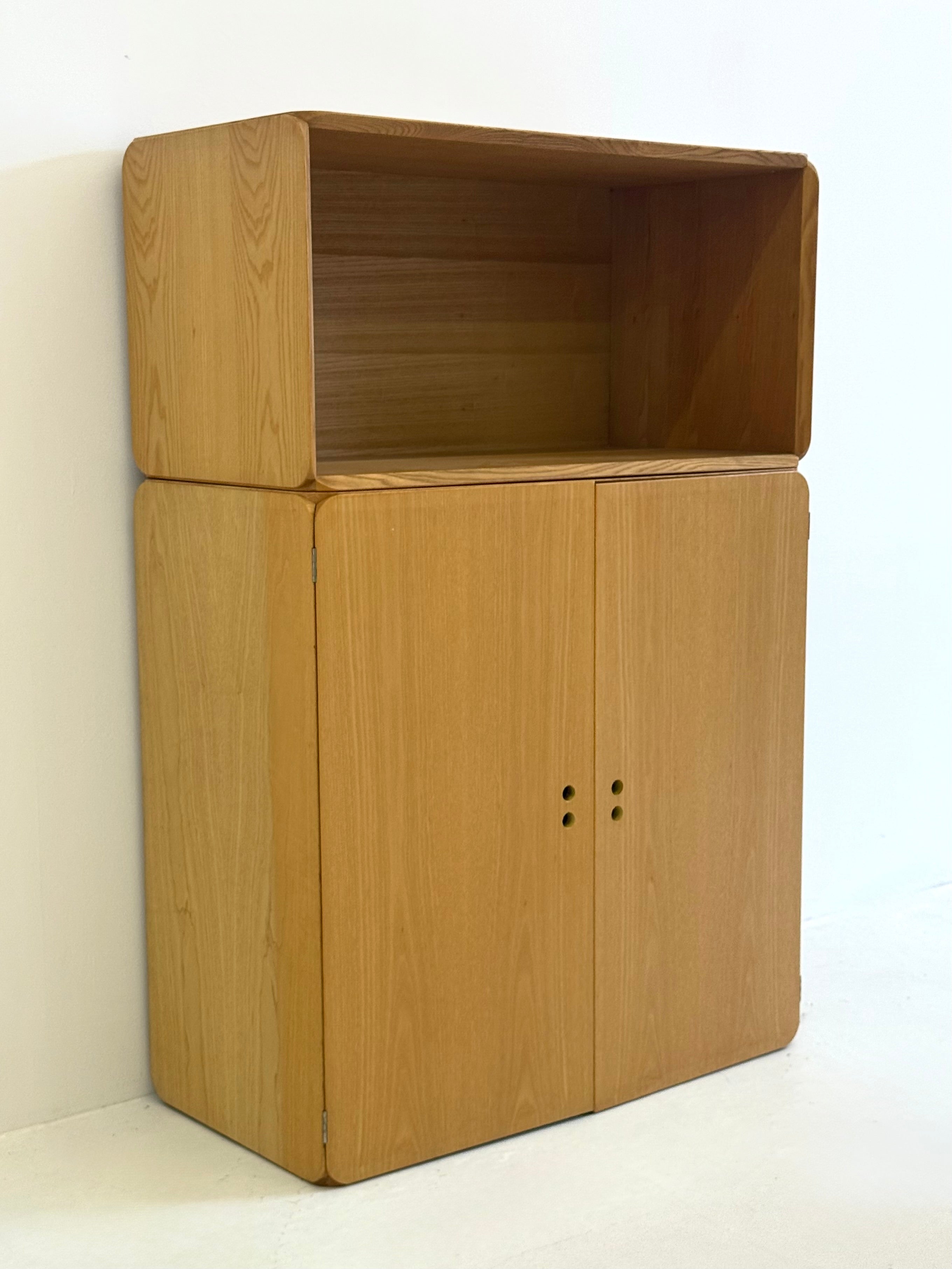 Set_of_2_1970s_Samara_Modular_Wall_Units_by_Derk_Jan_de_Vries_for_Maisa_di_Seveso,_Italy