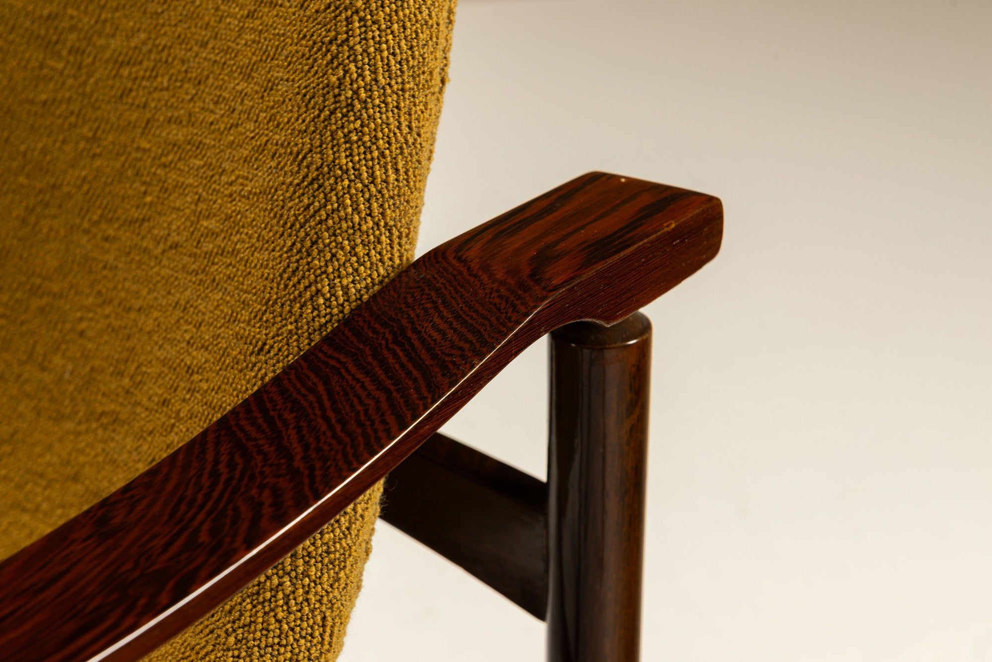 Set_of_2_Tiki_Armchairs,_Busnelli,_Ochre_Fabric,_1960s,_Italy