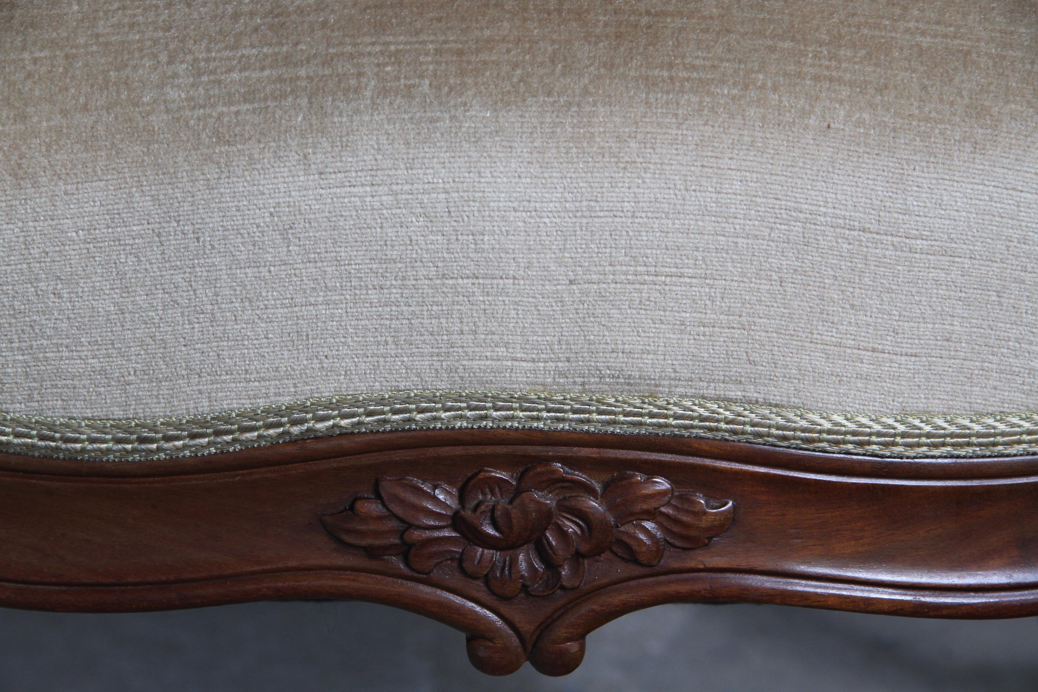 Set_of_4_Antique_Danish_Rococo_Revival_Lounge_Chairs_with_Carved_Wooden_Frames_and_Velvet_Upholstery,_19th_Century