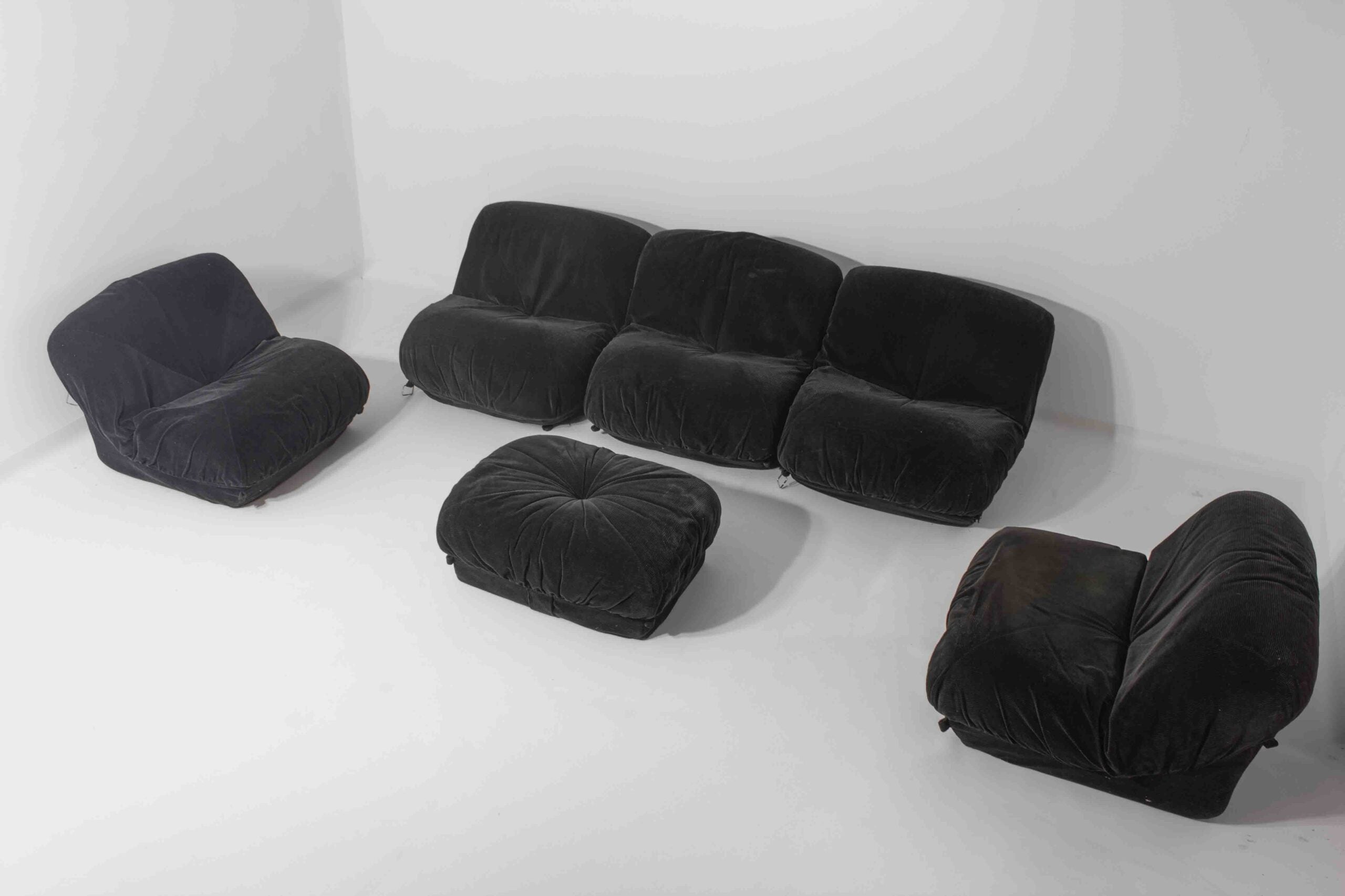 Seven-Piece_“Patate”_Modular_Sofa_by_Airborne_in_Black_Velvet,_1970s