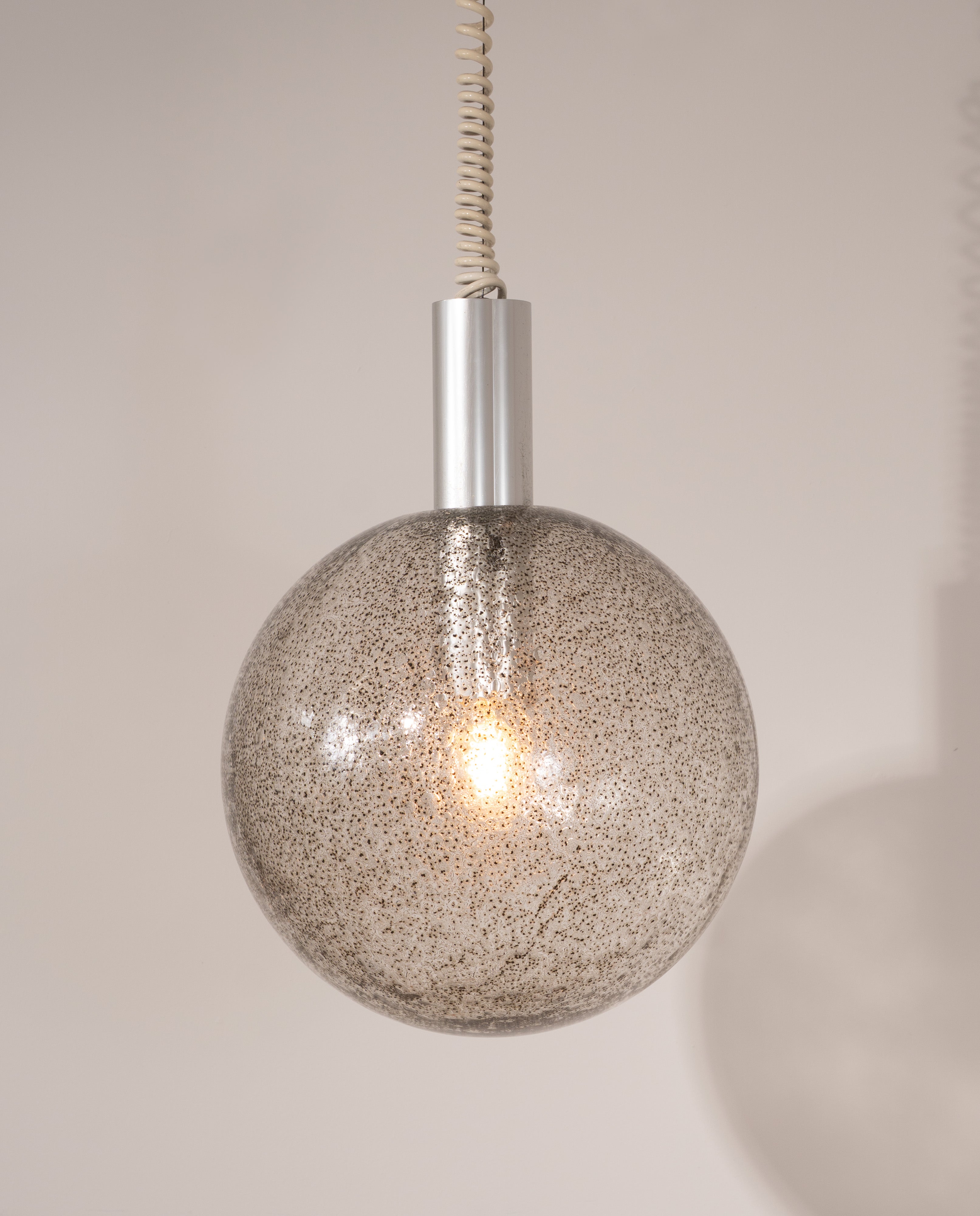 Sfera_Hanging_Lamp_by_Afra_&_Tobia_Scarpa_Italy_1964_Flos