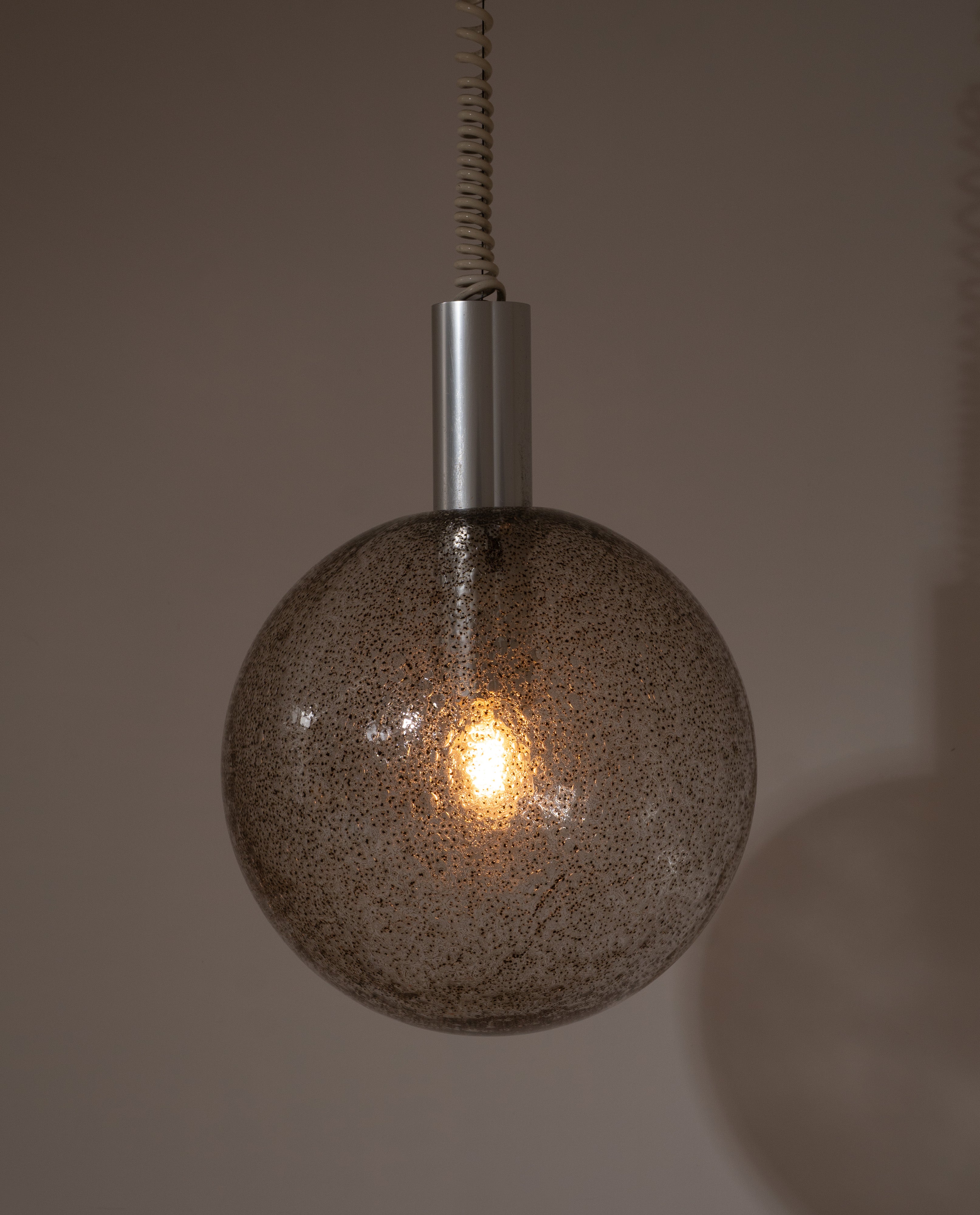 Sfera_Hanging_Lamp_by_Afra_&_Tobia_Scarpa_Italy_1964_Flos