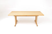 Model_6286_Shaker_Dining_Table_by_Børge_Mogensen_for_Fredericia_Stolefabrik