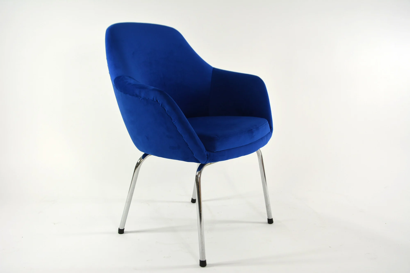 1980s_Shell_Armchair_in_Royal_Blue_Velvet_with_Chrome_Base
