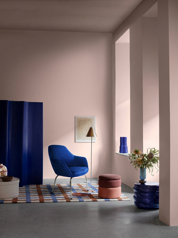 1980s_Shell_Armchair_in_Royal_Blue_Velvet_with_Chrome_Base