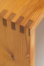Side_Table_or_Stool_in_Solid_Pine_by_Ate_van_Apeldoorn