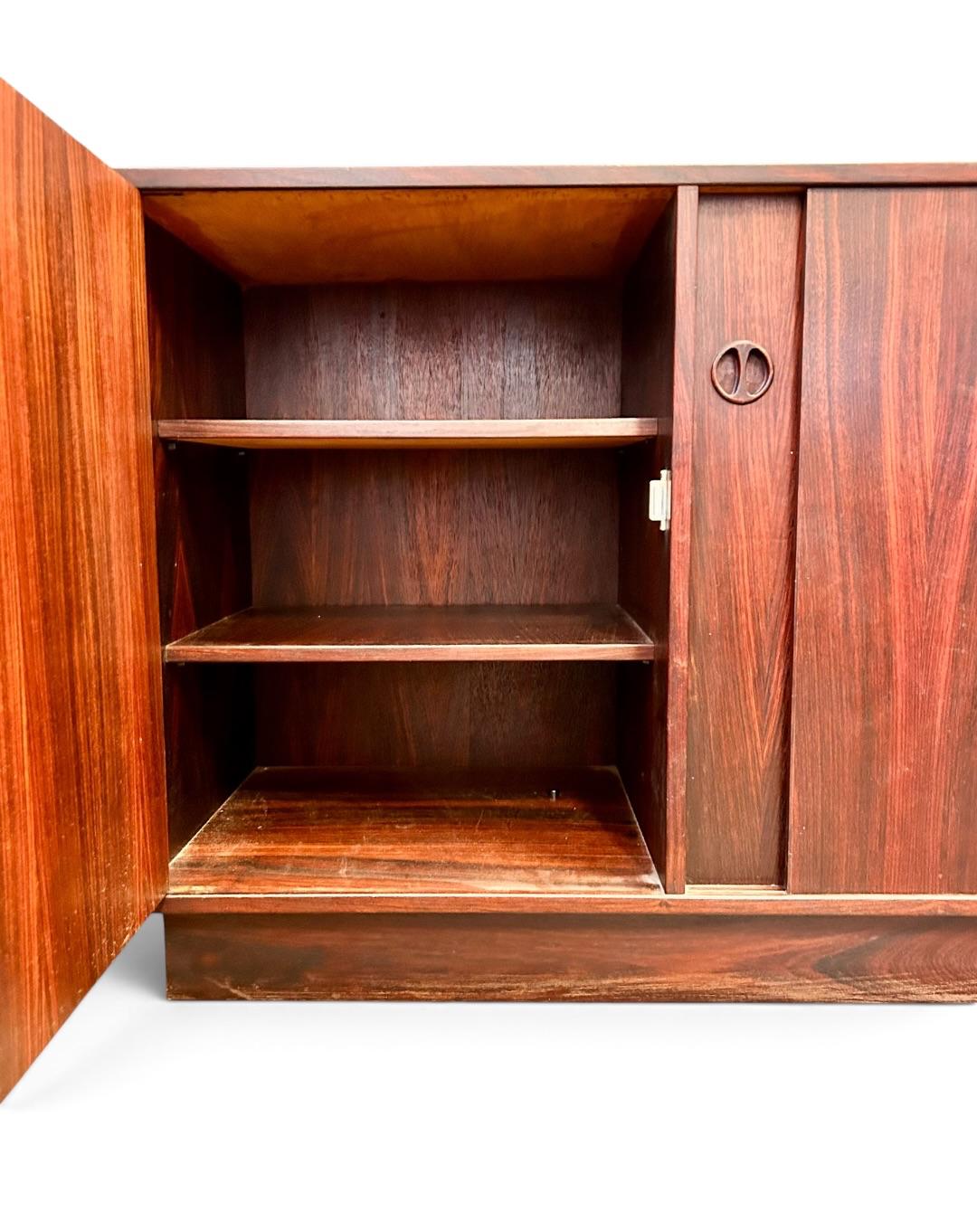 Mid-Century_Modern_Sideboard_by_Sven_Andersen_for_Brødrene_Andersen_Møbelfabrikk,_Norway
