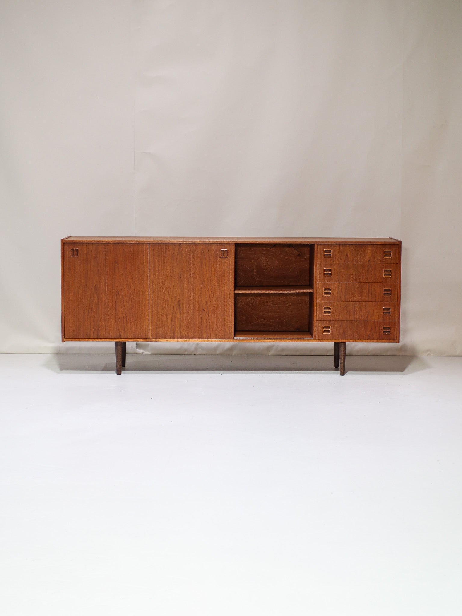 Sideboard_Danish_vintage_teak_TV_cabinet_1960s