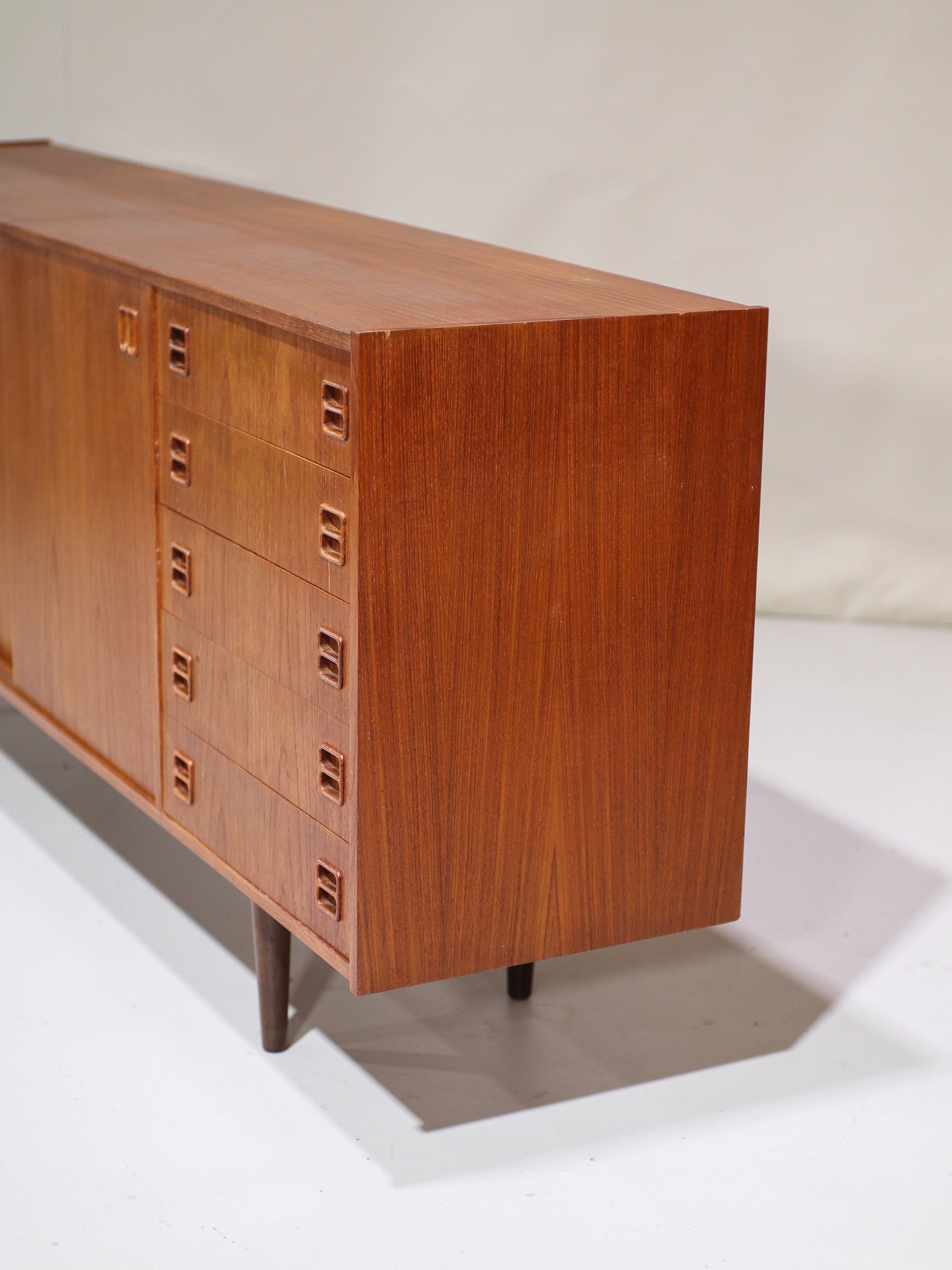 Sideboard_Danish_vintage_teak_TV_cabinet_1960s