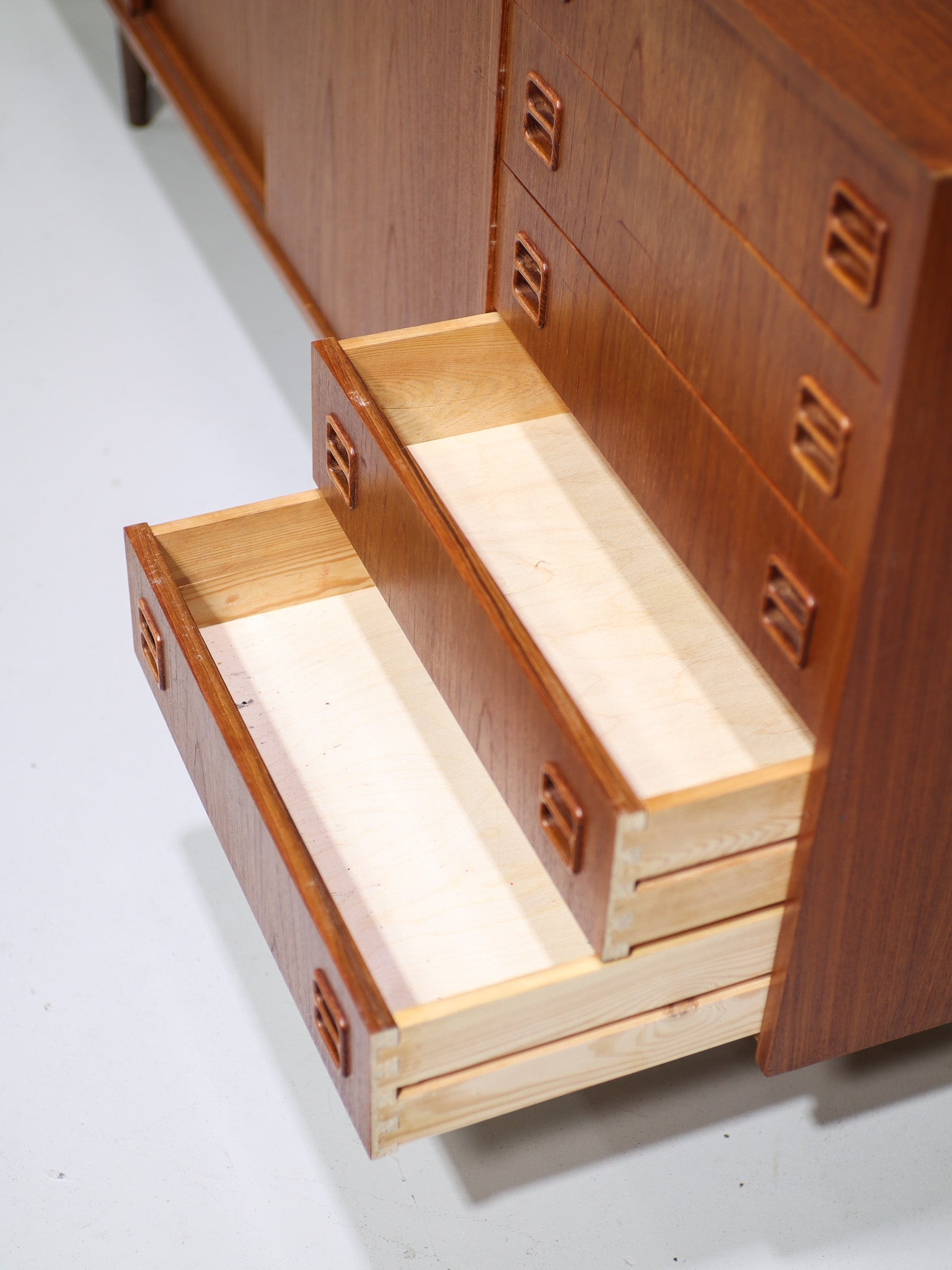 Sideboard_Danish_vintage_teak_TV_cabinet_1960s