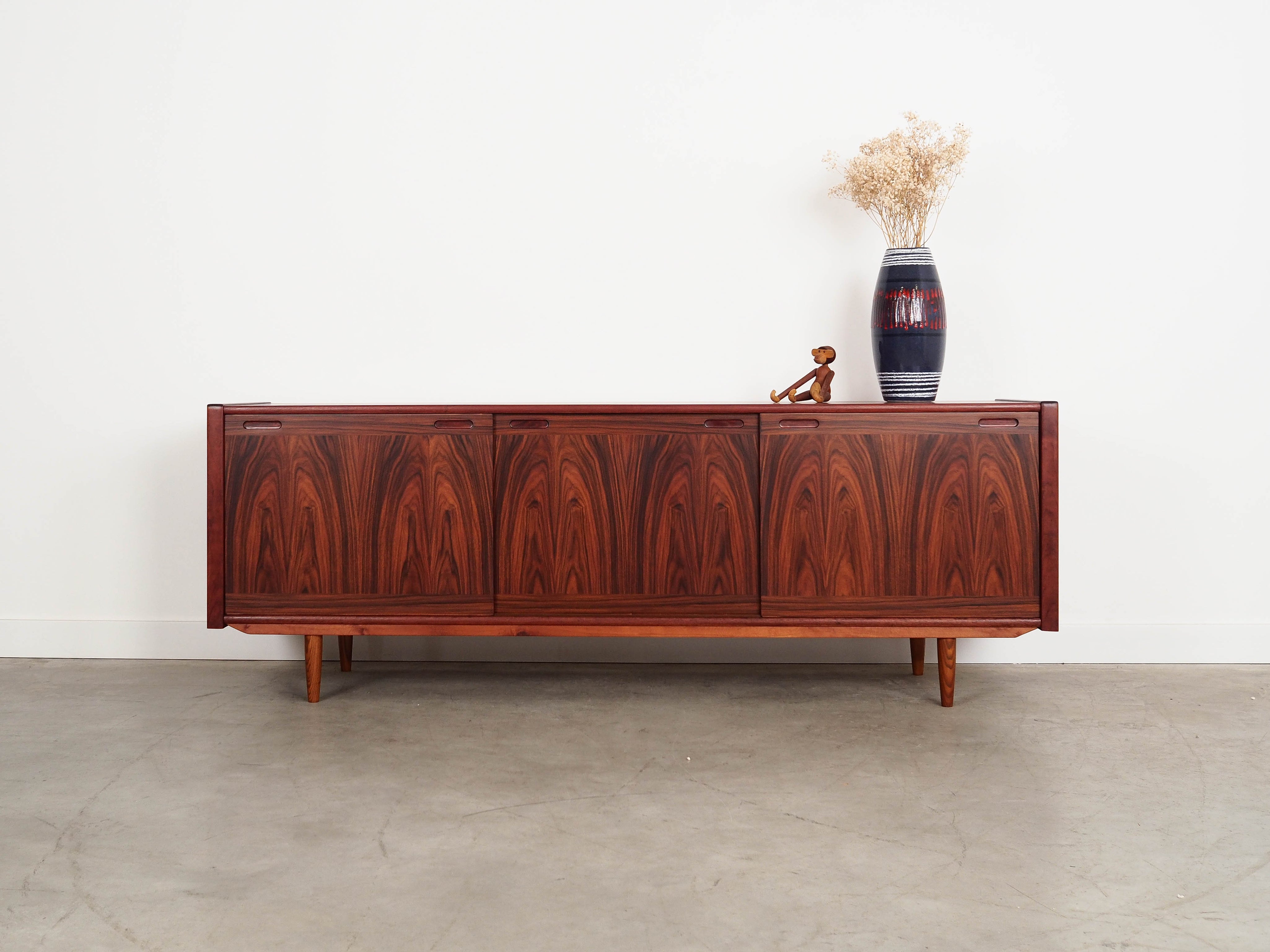 Sideboard,_Skovby_Møbelfabrik,_Rosewood,_1970s,_Denmark
