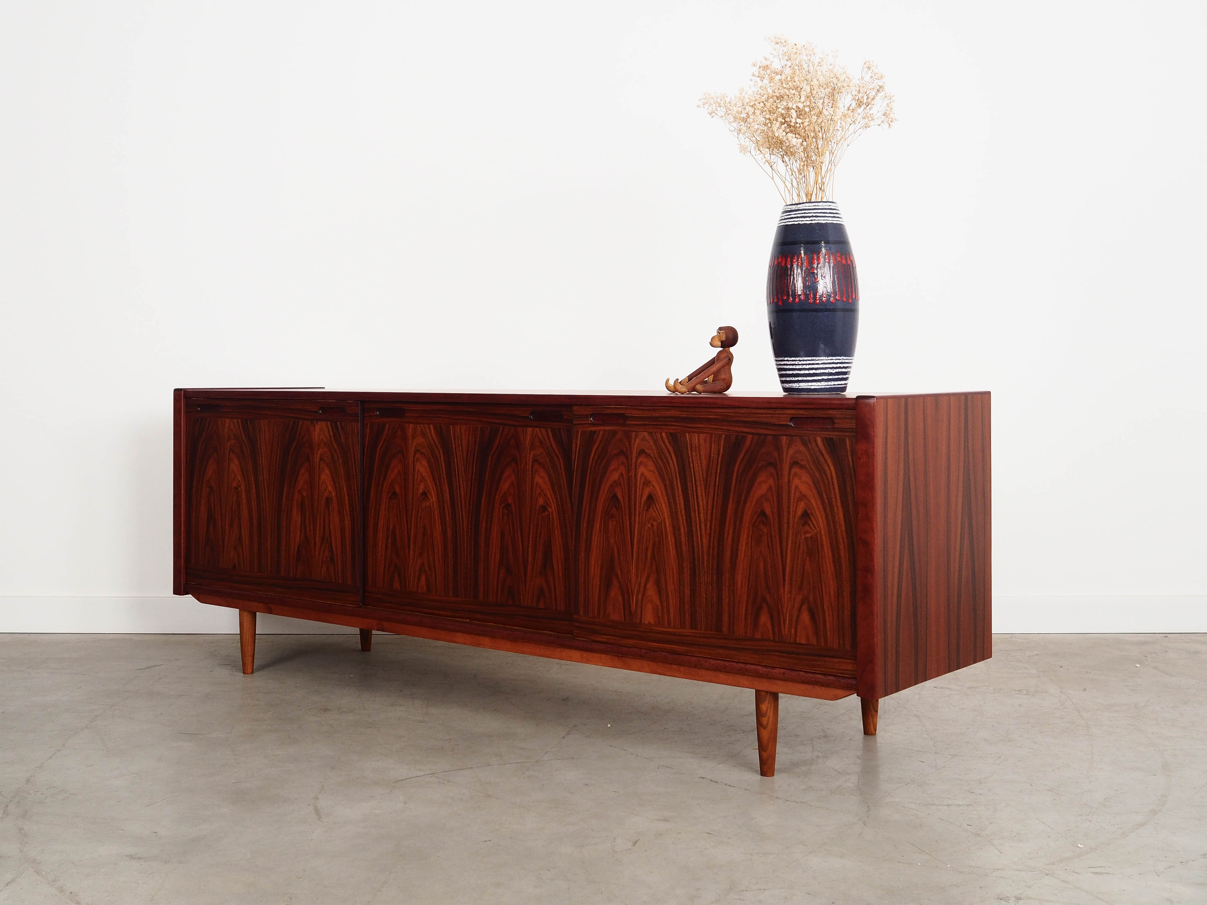 Sideboard,_Skovby_Møbelfabrik,_Rosewood,_1970s,_Denmark