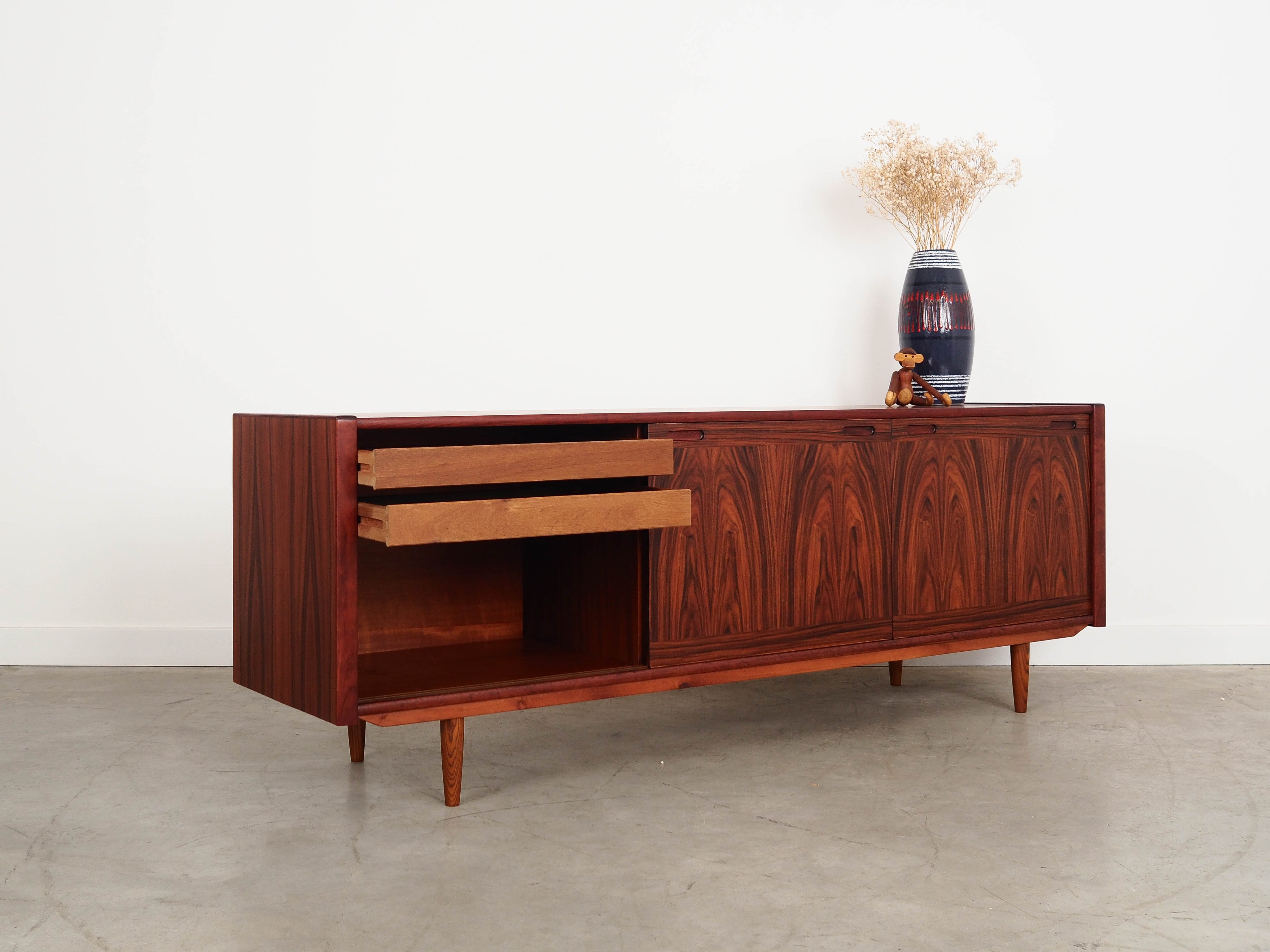 Sideboard,_Skovby_Møbelfabrik,_Rosewood,_1970s,_Denmark