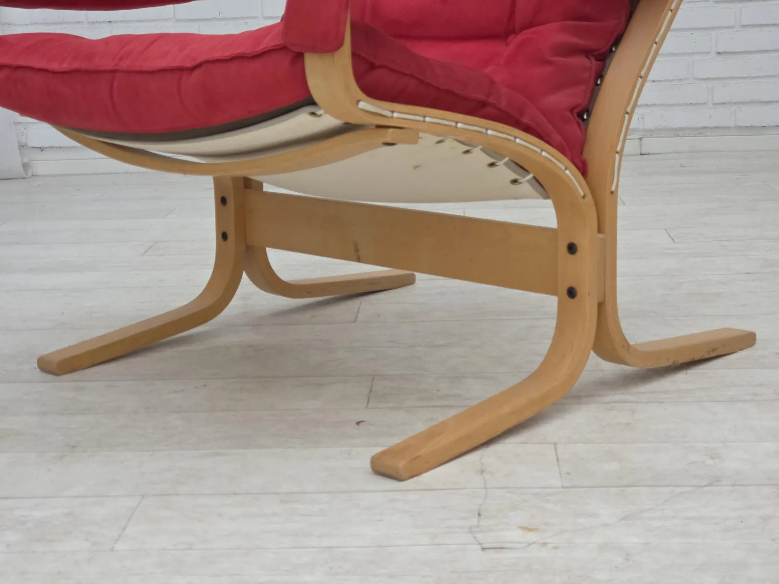 Siesta_Chair_Set_and_Ottoman,_Beech_&_Nubuck,_1970s_Norway