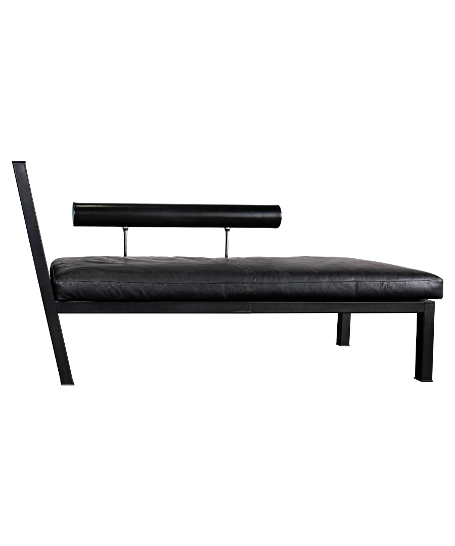 Sity_Chaise_Lounge_by_Antonio_Citterio_for_B&B_Italia,_Black_Leather,_Postmodern_Design