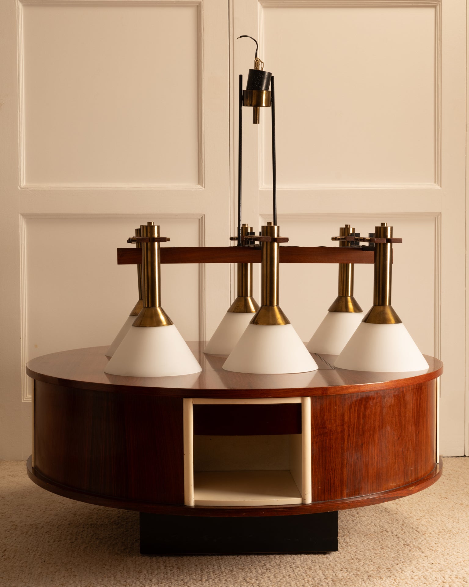 Six_Light_Pendant_Lamp,_Mid_Century_Modern_Lighting,_1960s,_Italy