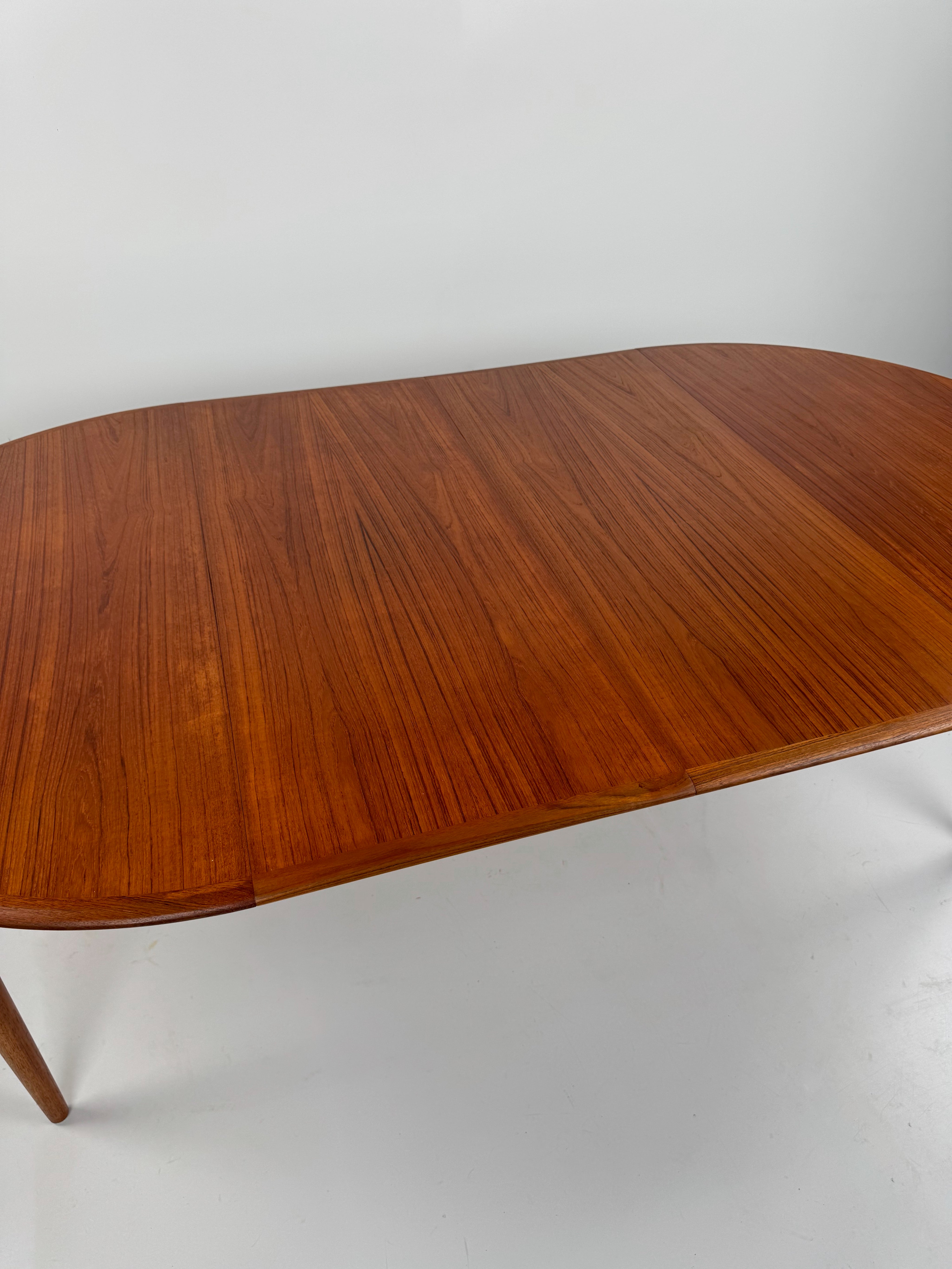 1960s_Extendable_Teak_Dining_Table_by_Skovmand_&_Andersen,_Denmark