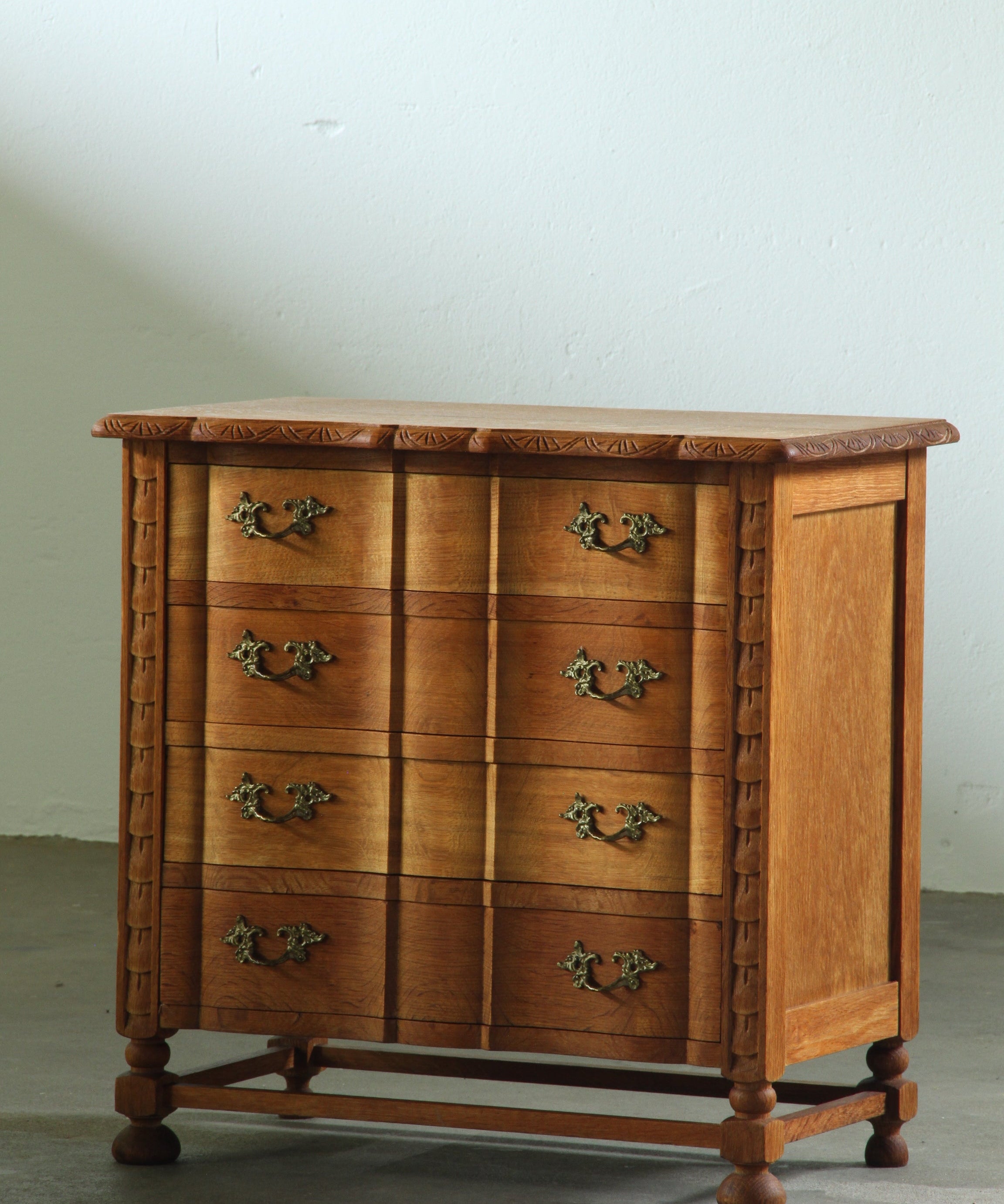 Small_Danish_Oak_Chest_of_Drawers_with_Brass_Handles,_Denmark,_1960s