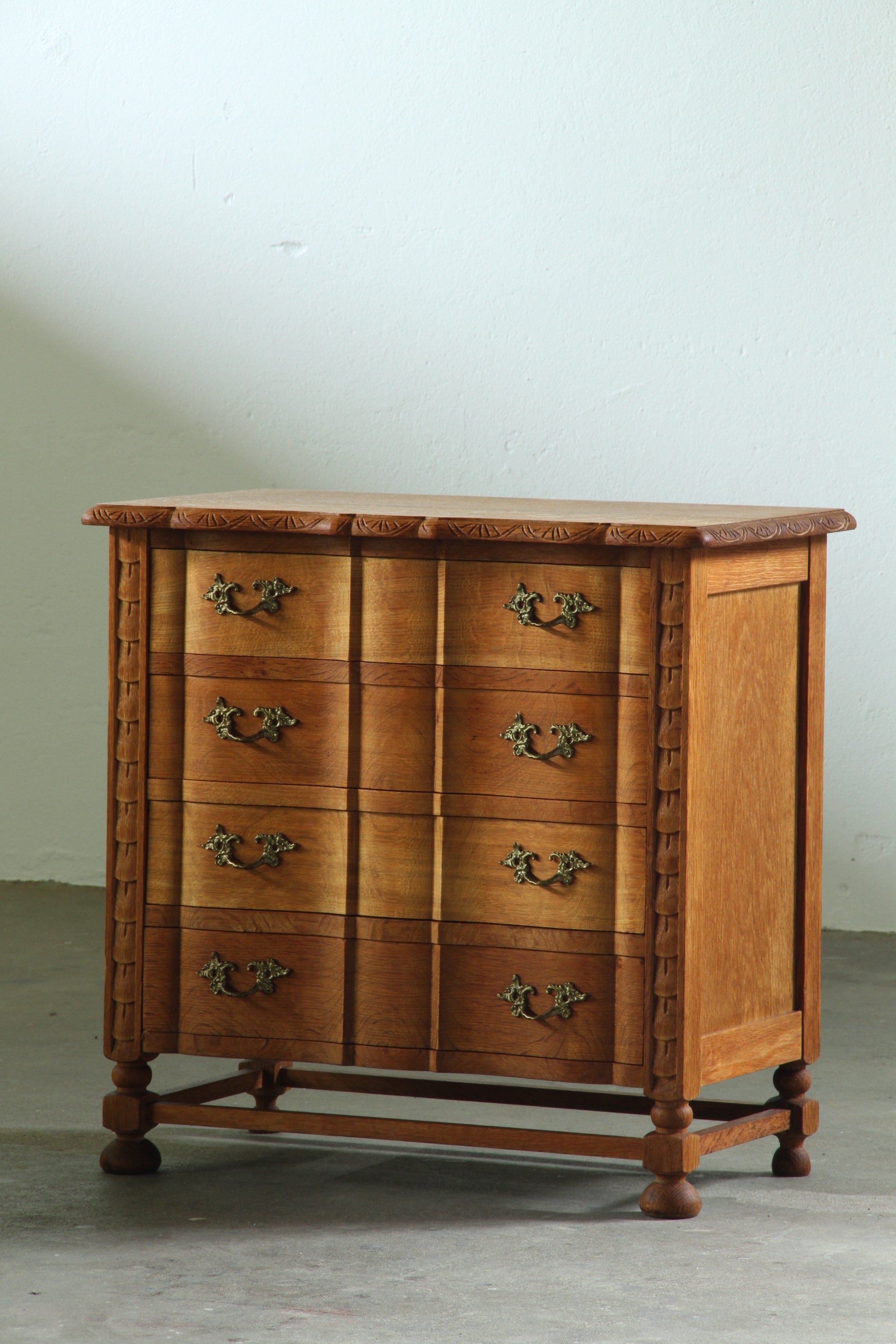 Small_Danish_Oak_Chest_of_Drawers_with_Brass_Handles,_Denmark,_1960s
