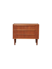 Small_chest_of_drawers_teak_wood_vintage_Danish