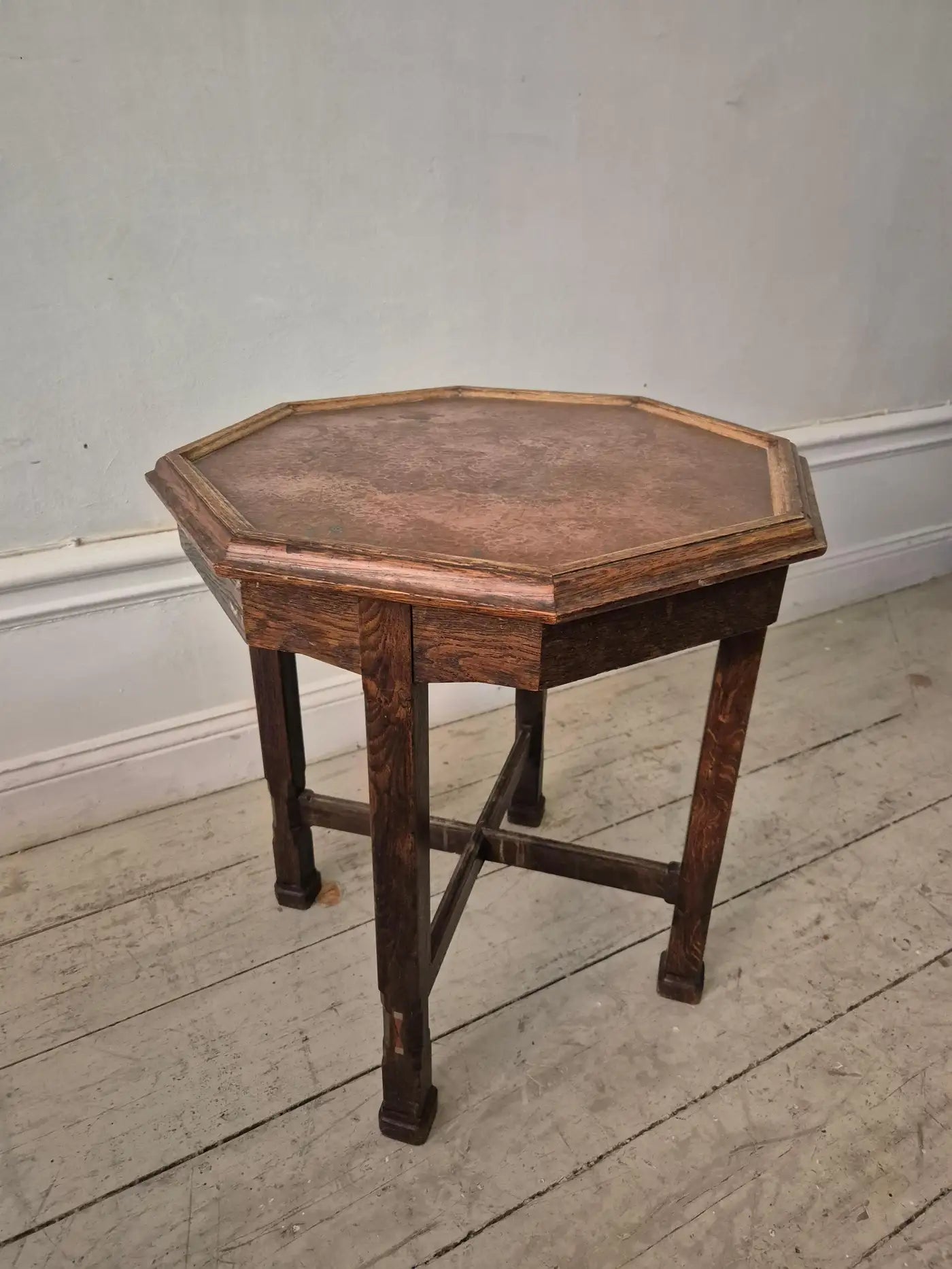 Smoking_Table_by_Nordiska_Kompaniet,_Solid_Oak_and_Hammered_Copper_Side_Table,_Sweden,_1913
