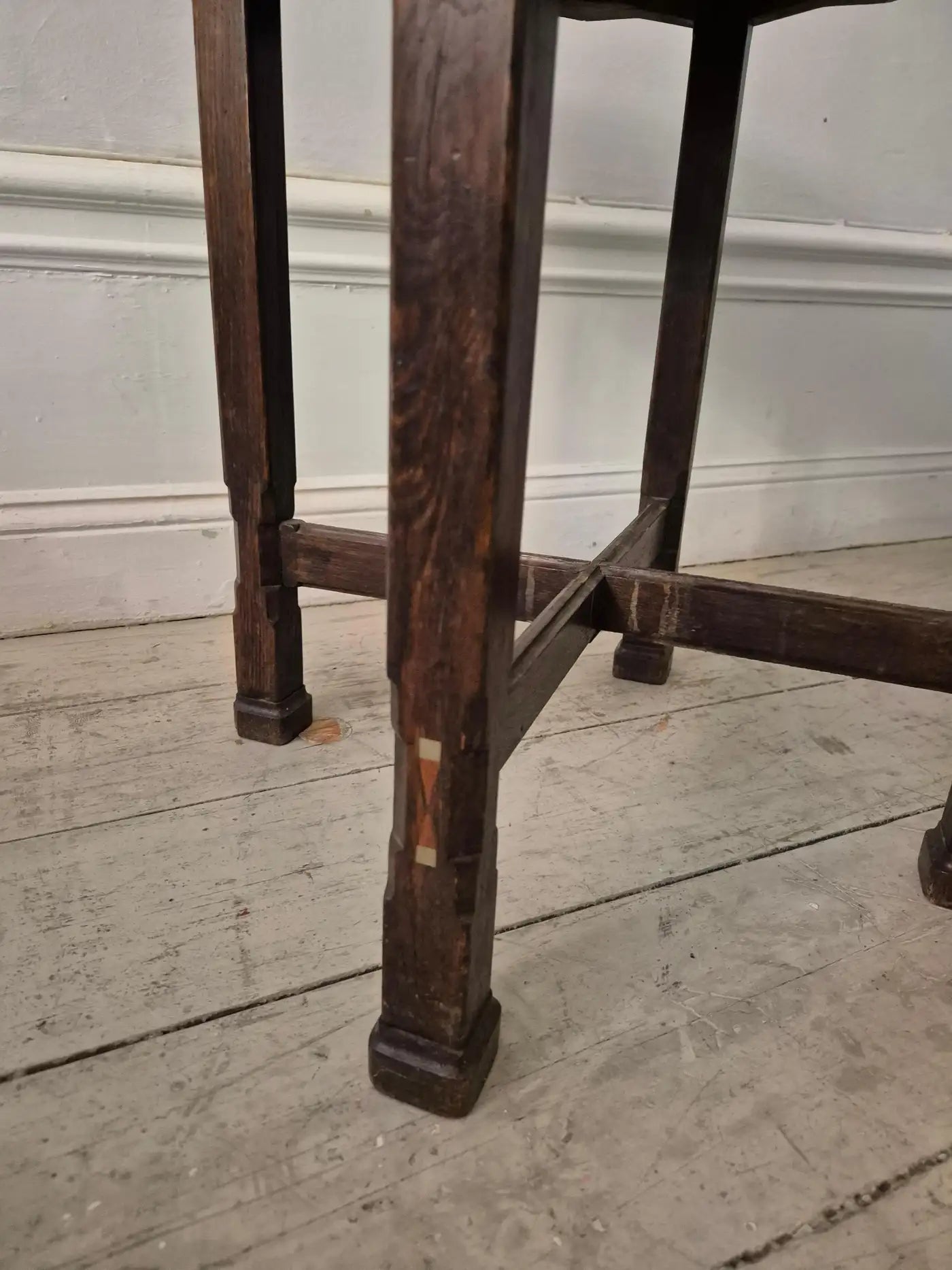 Smoking_Table_by_Nordiska_Kompaniet,_Solid_Oak_and_Hammered_Copper_Side_Table,_Sweden,_1913