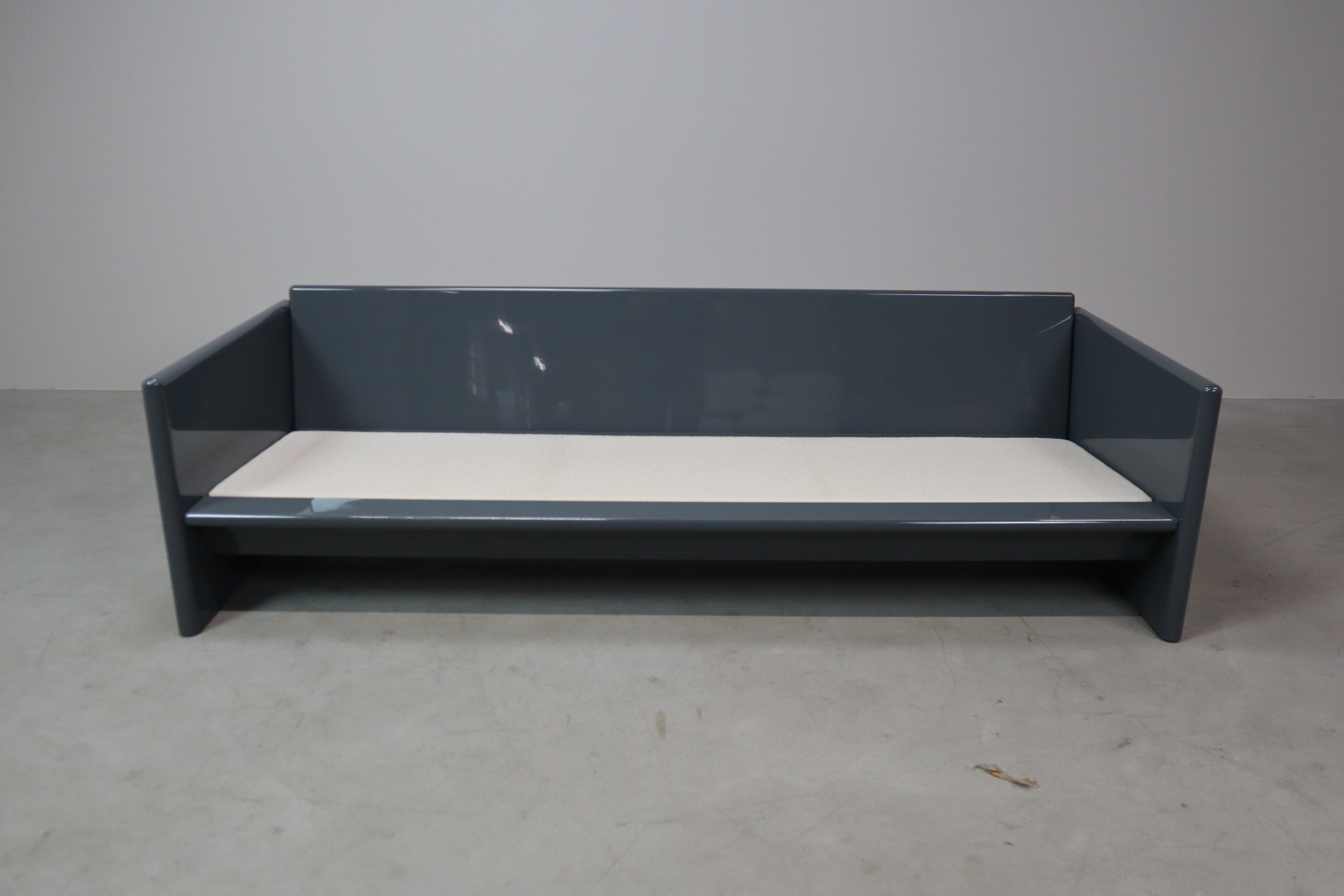 “Arnolfo”_Sofa_by_Mauro_Marzocchi_for_Simon_International,_Italy_1971