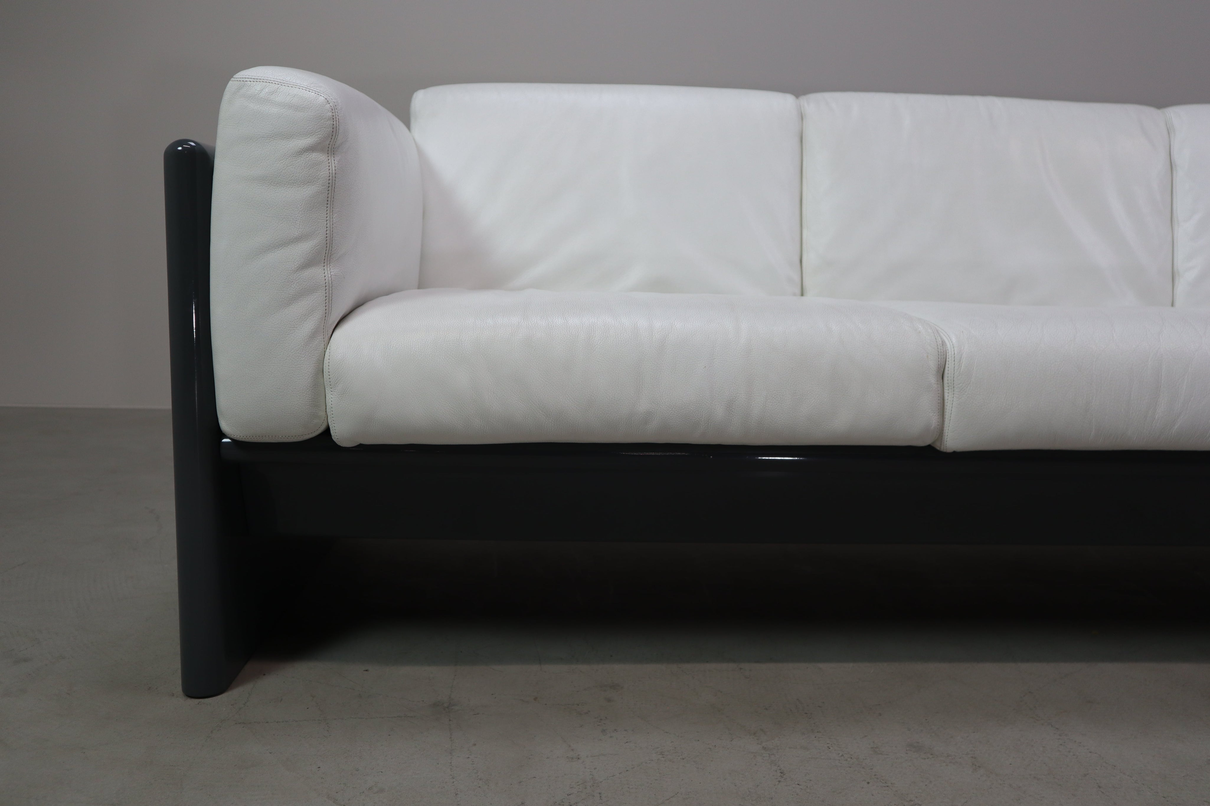 “Arnolfo”_Sofa_by_Mauro_Marzocchi_for_Simon_International,_Italy_1971