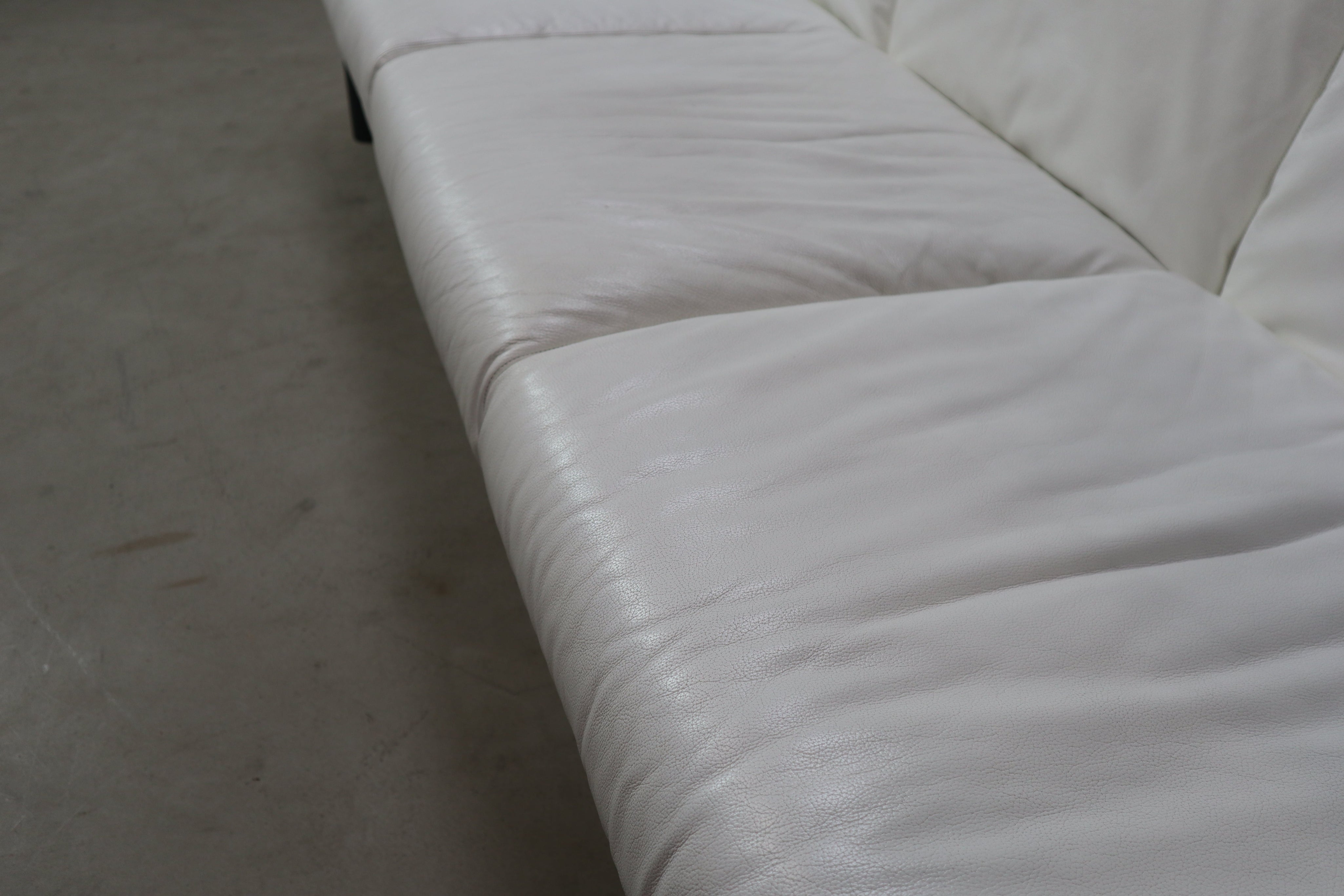 “Arnolfo”_Sofa_by_Mauro_Marzocchi_for_Simon_International,_Italy_1971