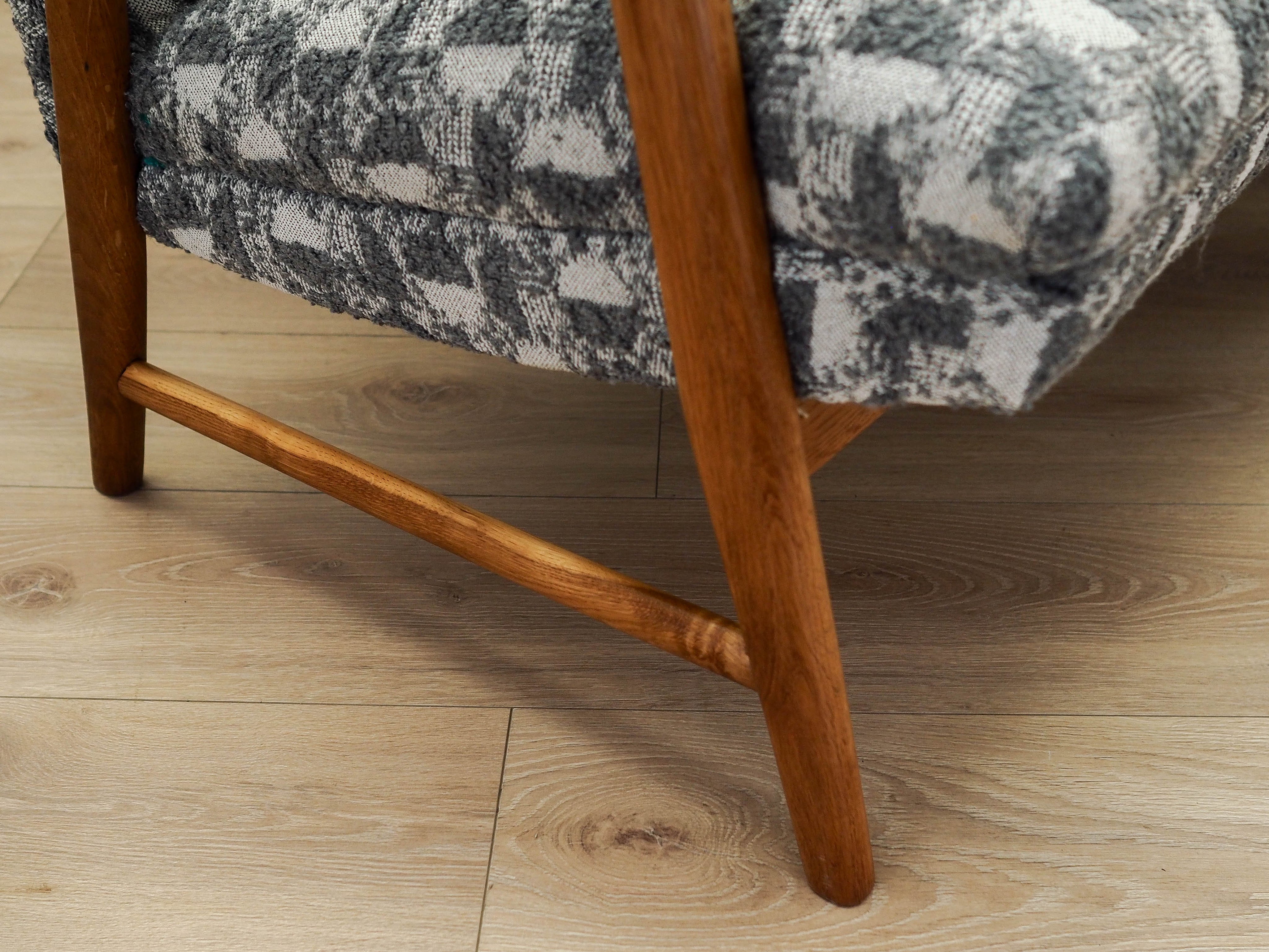 Danish_Modern_Oak_and_Teak_Sofa_by_Unknown_Designer,_1970s,_Denmark