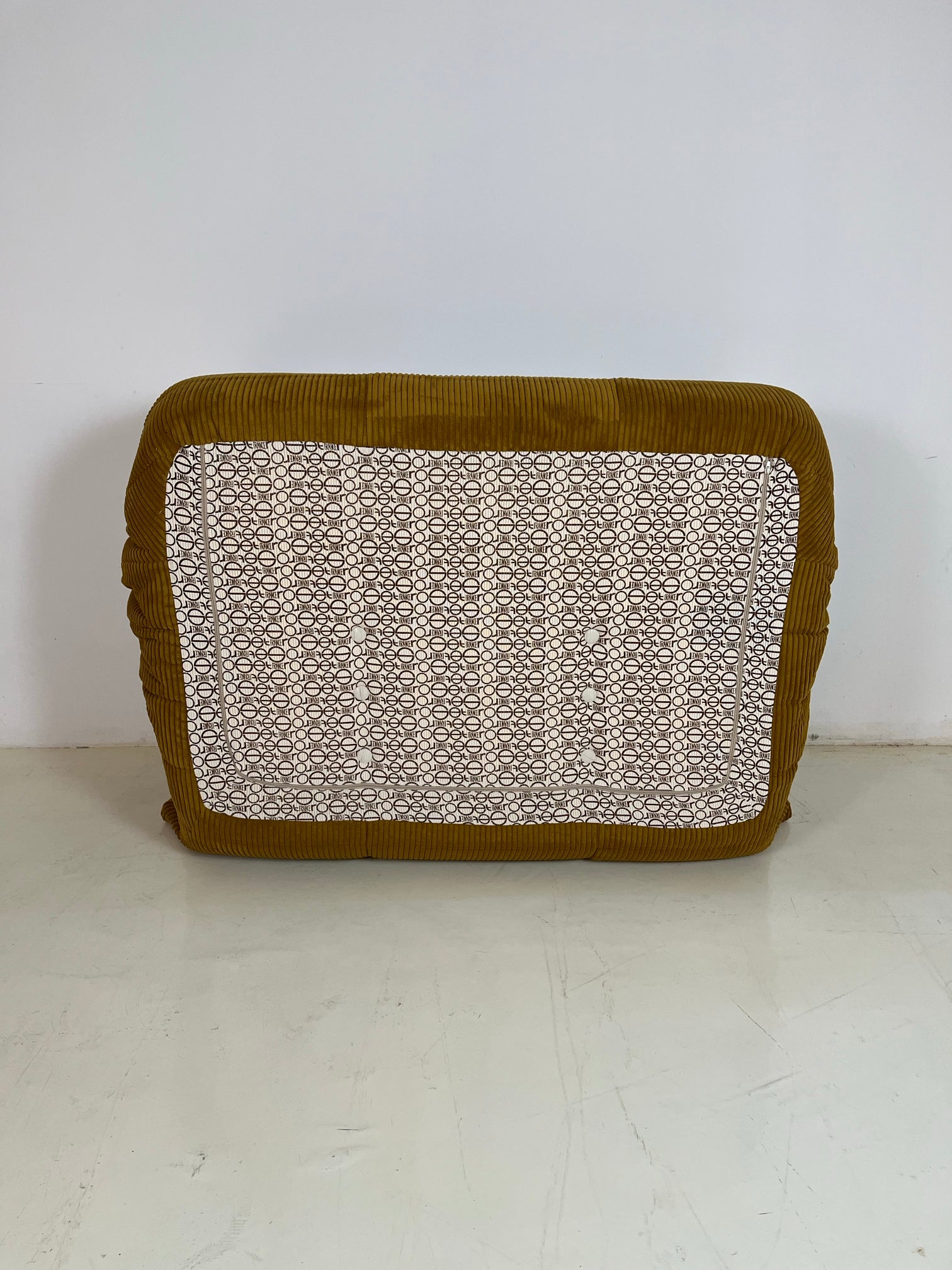 Set_of_5_Togo_Sofa_by_Michael_Ducaroy