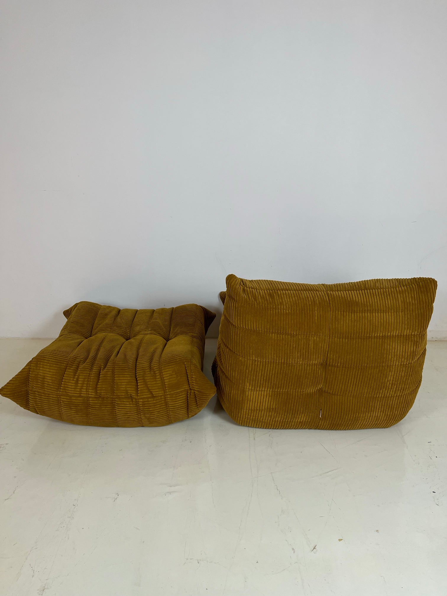 Set_of_5_Togo_Sofa_by_Michael_Ducaroy
