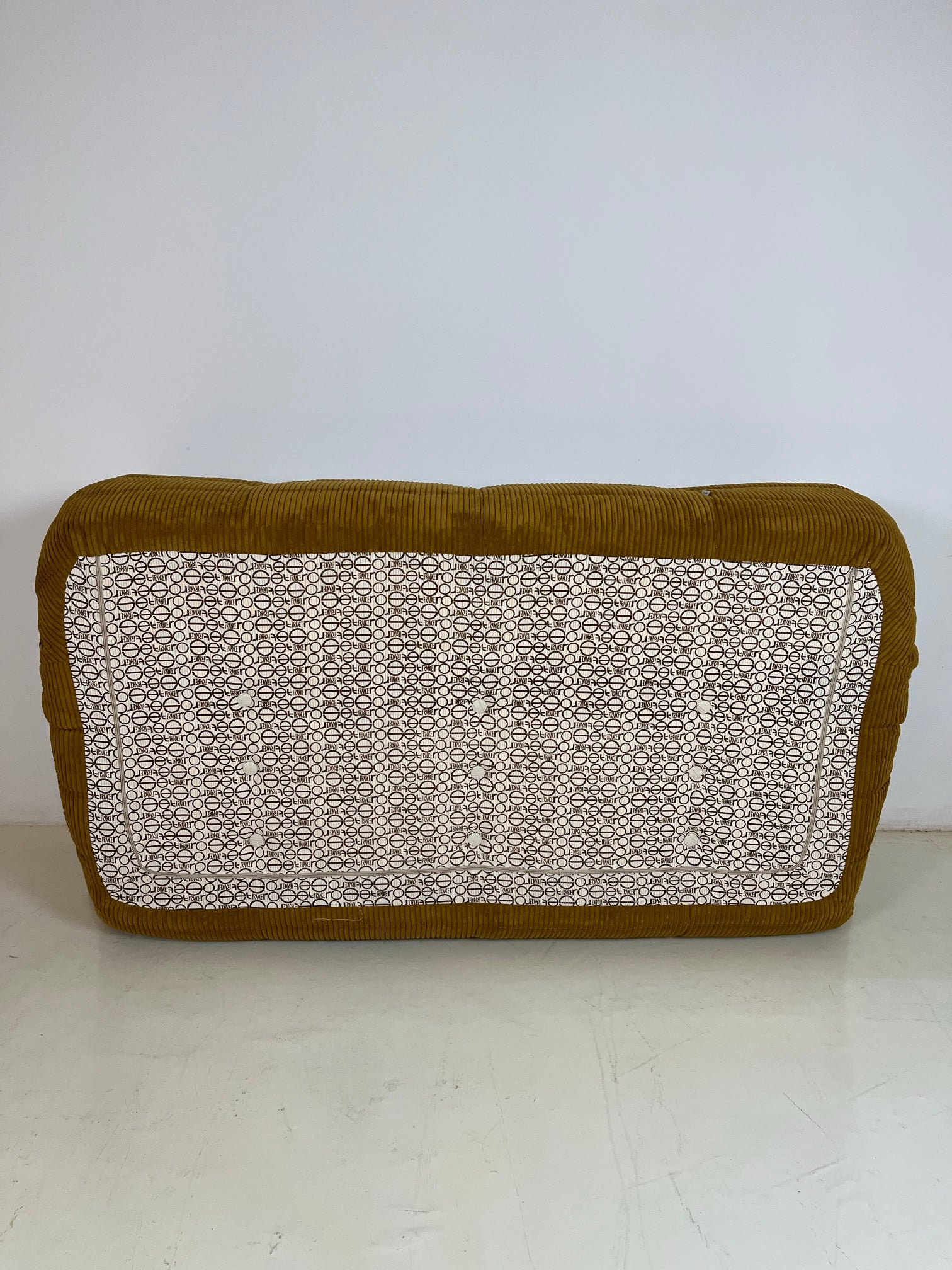 Set_of_5_Togo_Sofa_by_Michael_Ducaroy